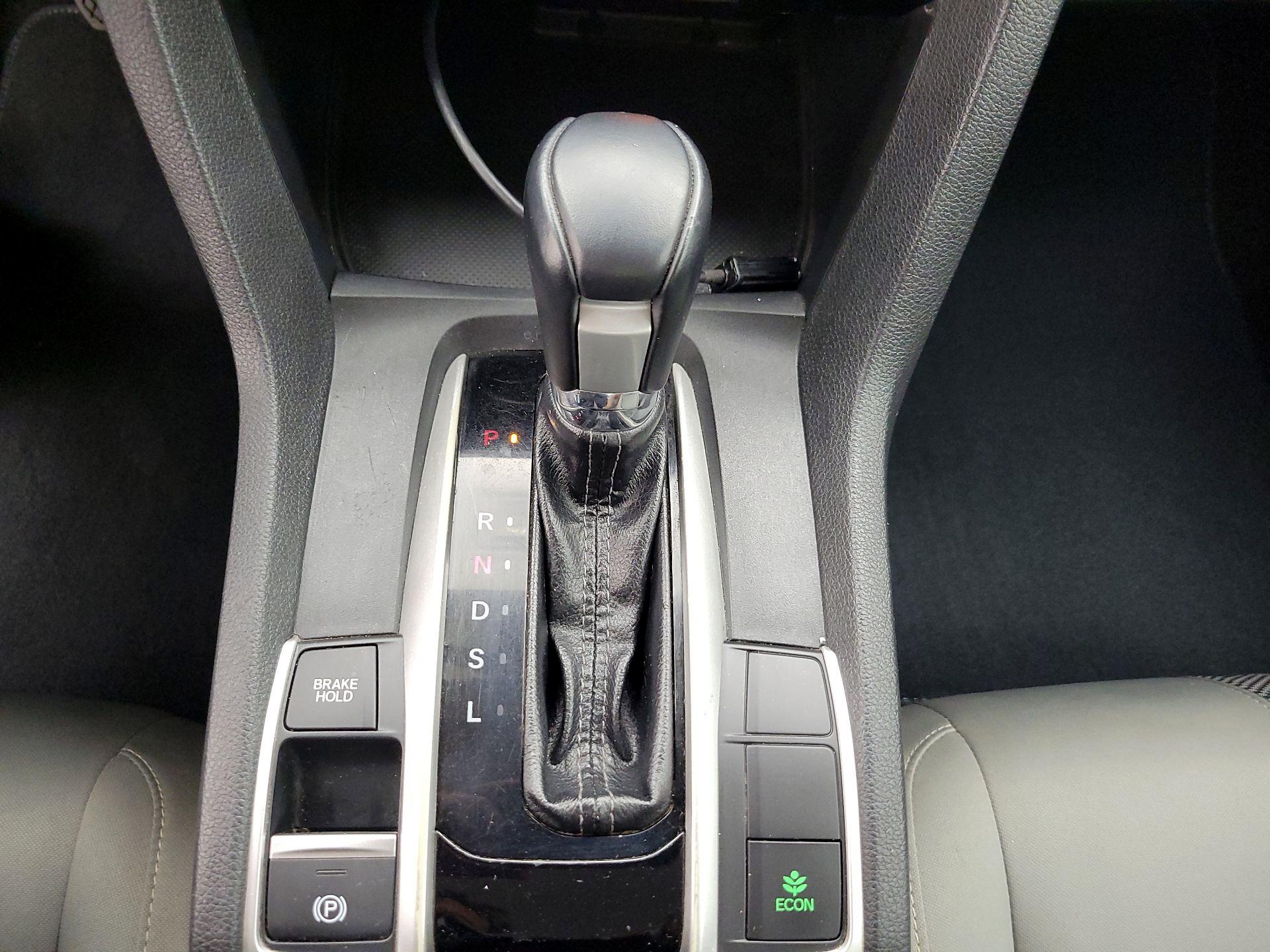 Thumbnail: 2019 Honda Civic - 17