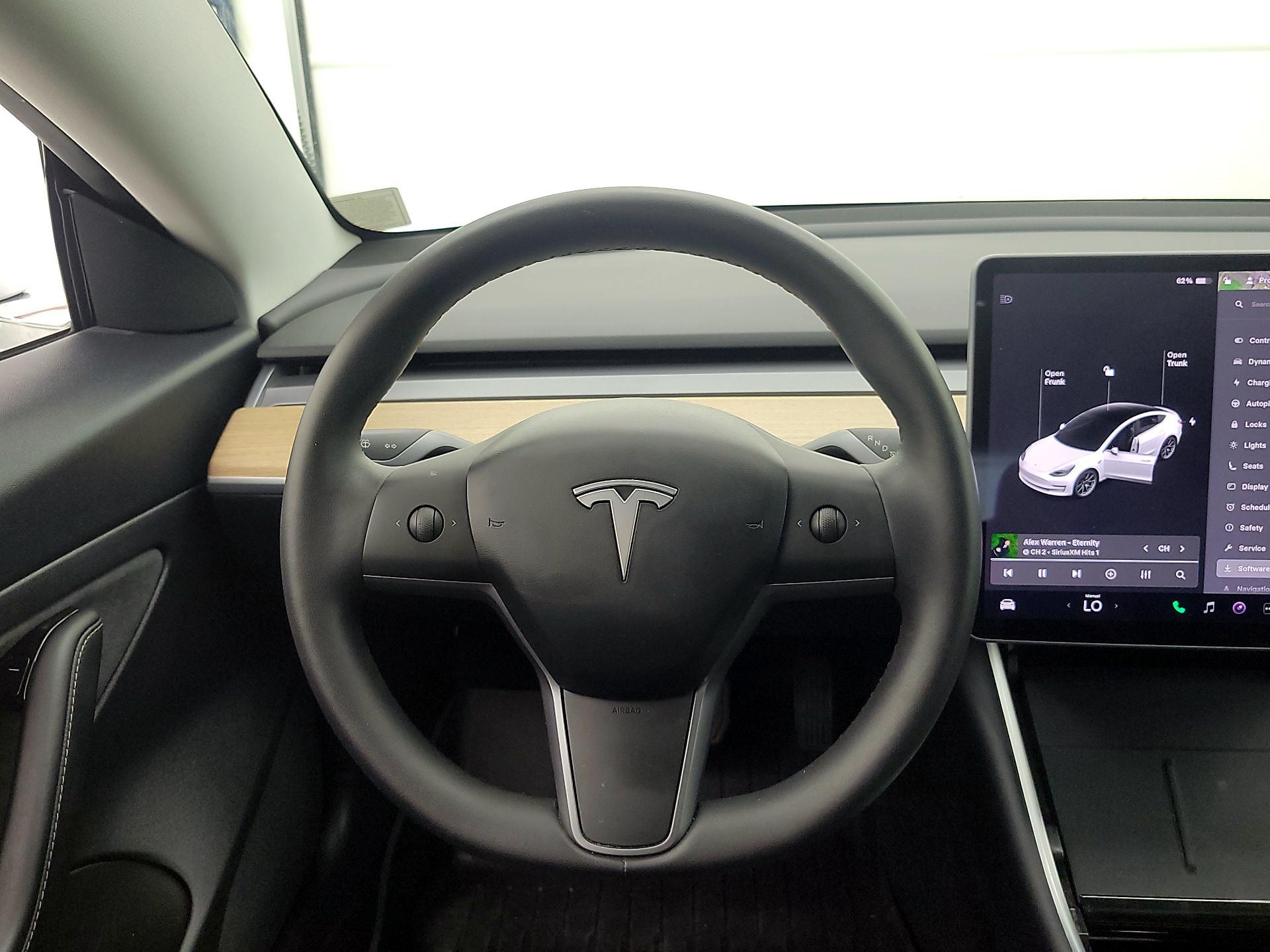 Thumbnail: 2020 Tesla Model 3 - 10