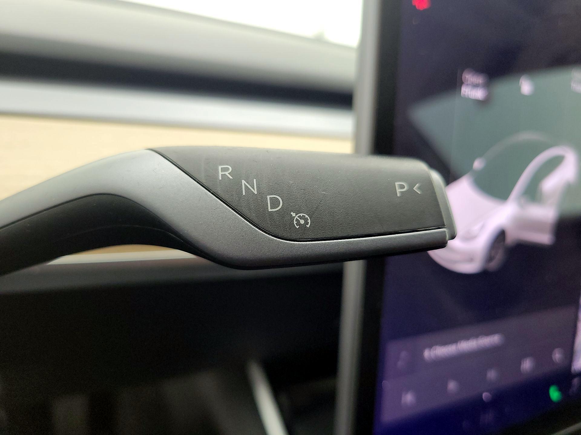 Thumbnail: 2020 Tesla Model 3 - 17