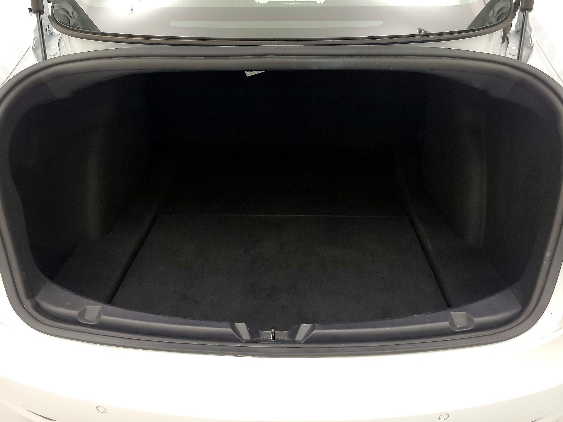 Thumbnail: 2020 Tesla Model 3 - 19