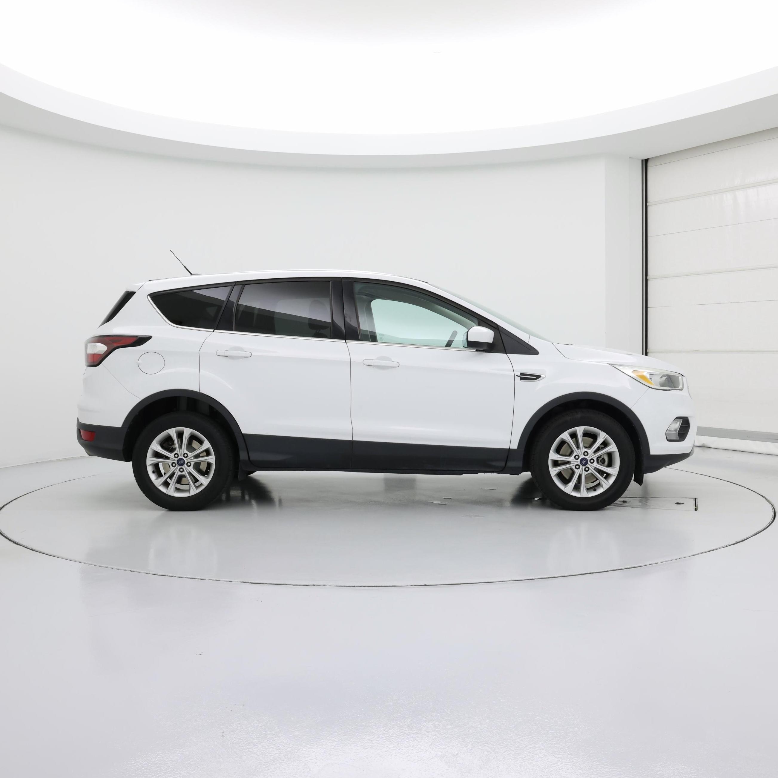 Thumbnail: 2017 Ford Escape - 7