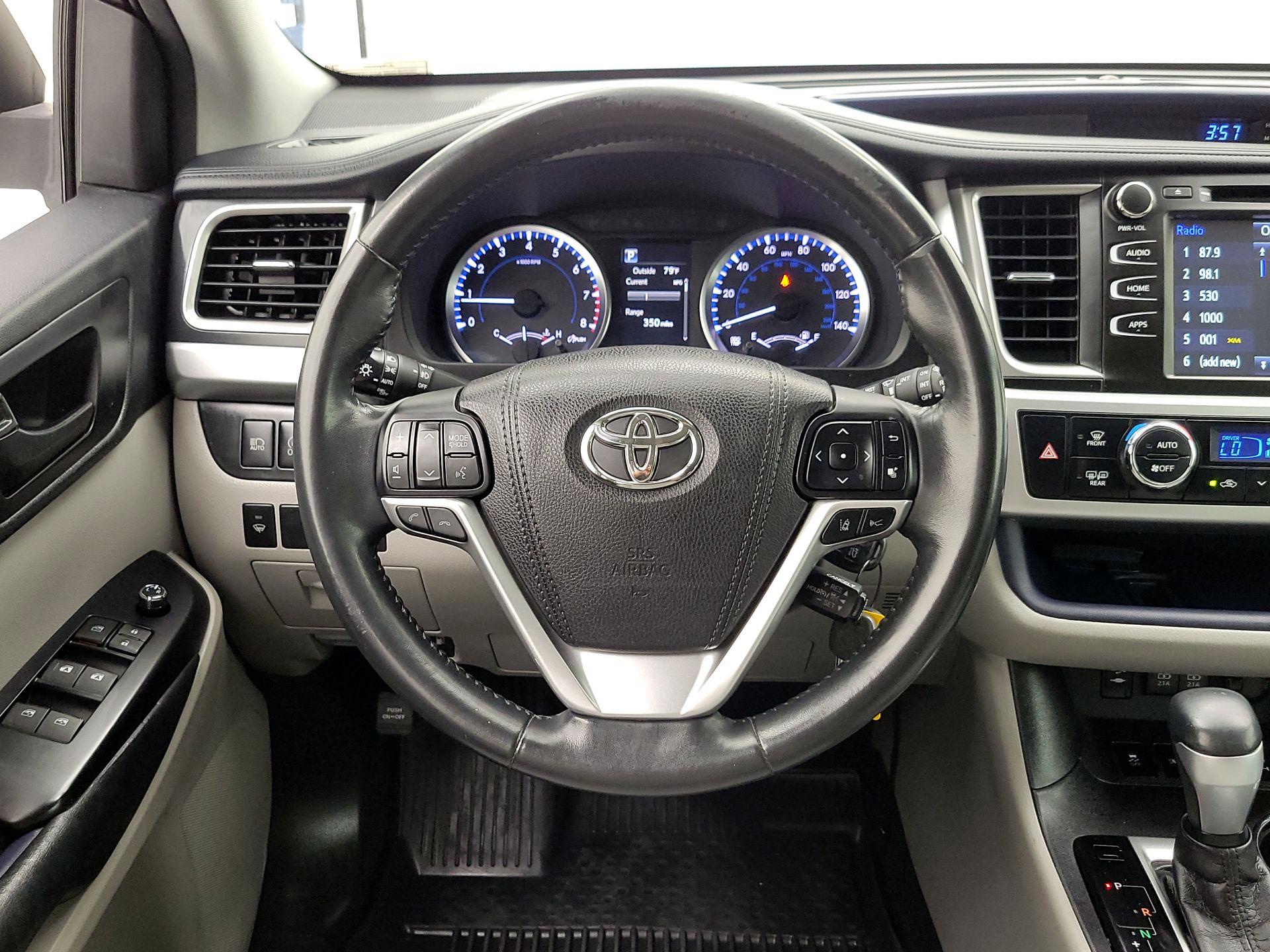 Thumbnail: 2018 Toyota Highlander - 10