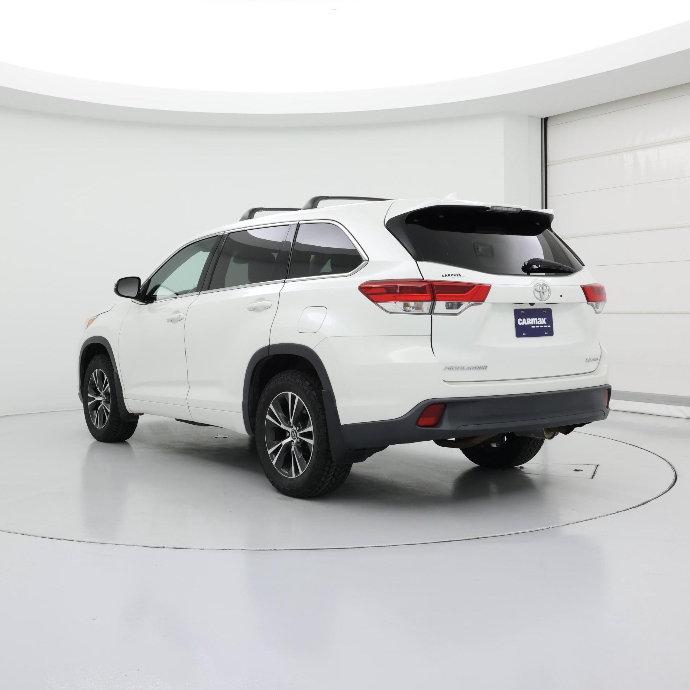 Thumbnail: 2018 Toyota Highlander - 2