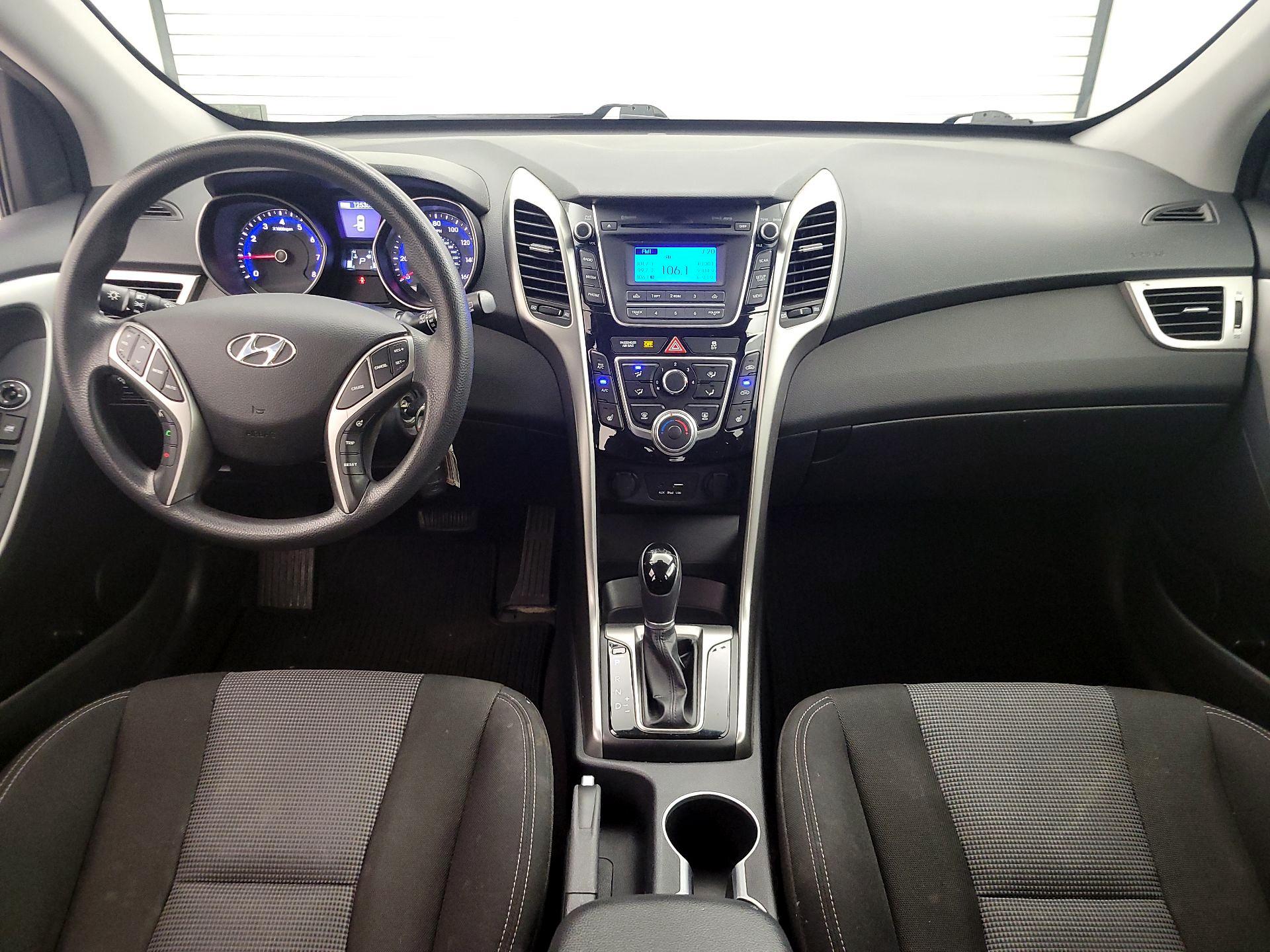 Thumbnail: 2016 Hyundai Elantra - 9