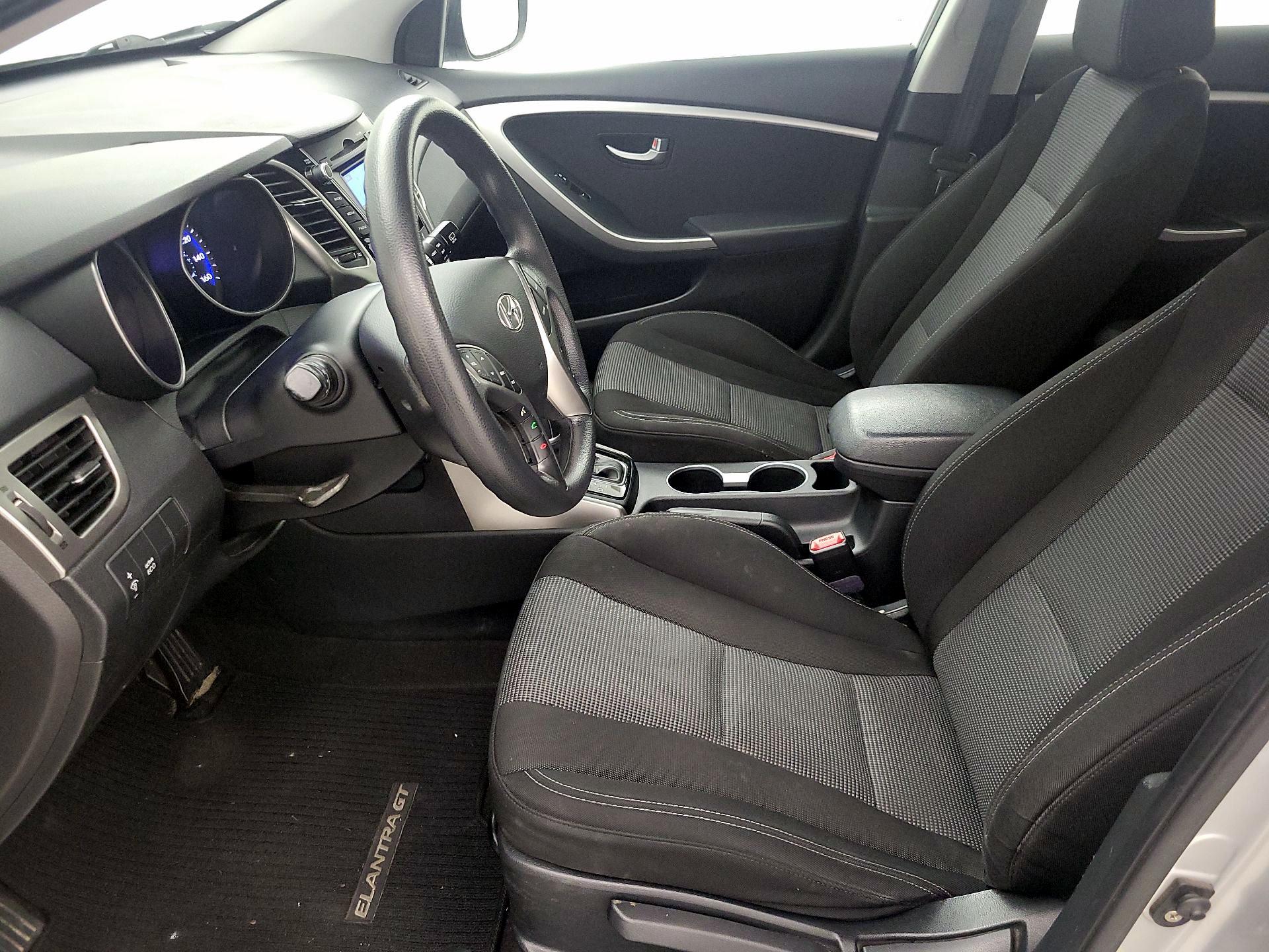 Thumbnail: 2016 Hyundai Elantra - 11