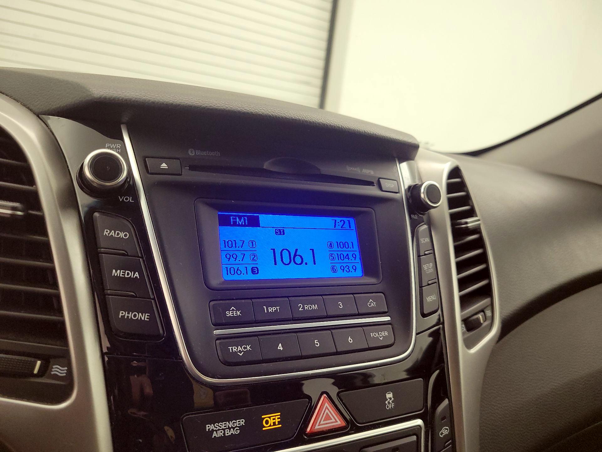 Thumbnail: 2016 Hyundai Elantra - 14