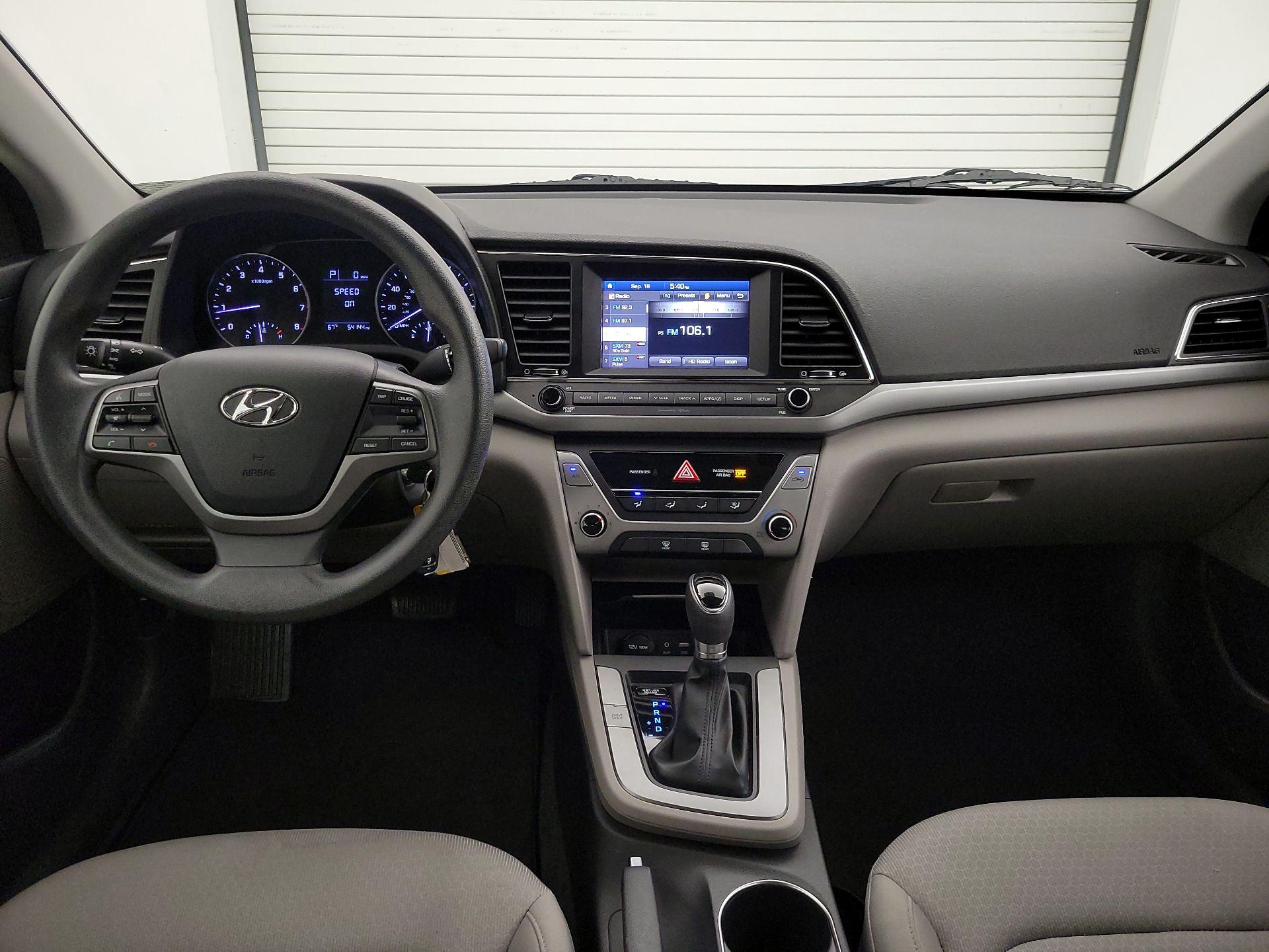 Thumbnail: 2017 Hyundai Elantra - 9