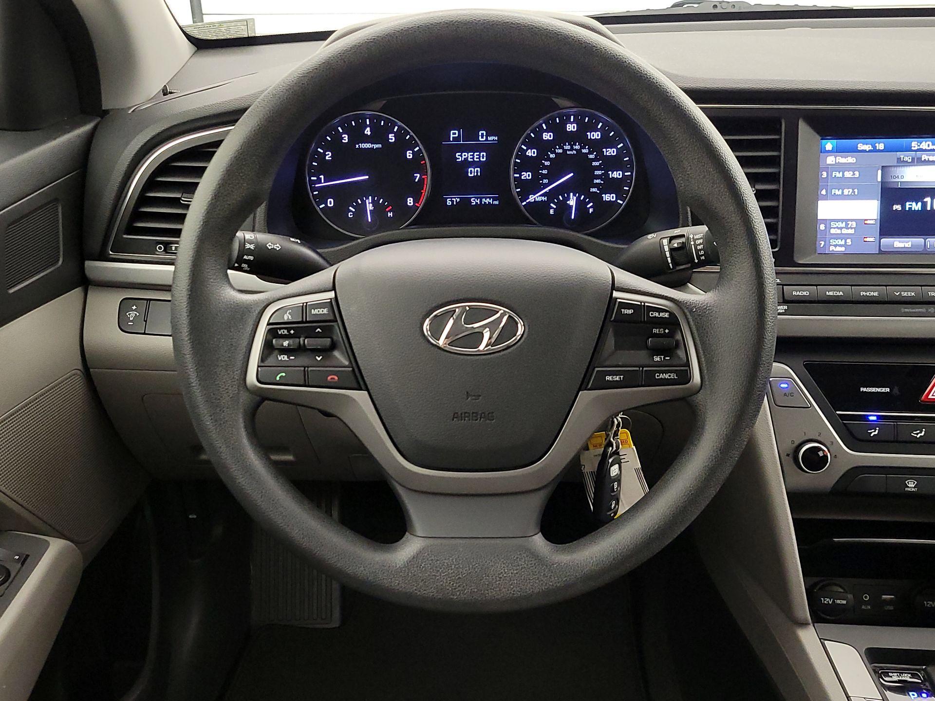 Thumbnail: 2017 Hyundai Elantra - 10