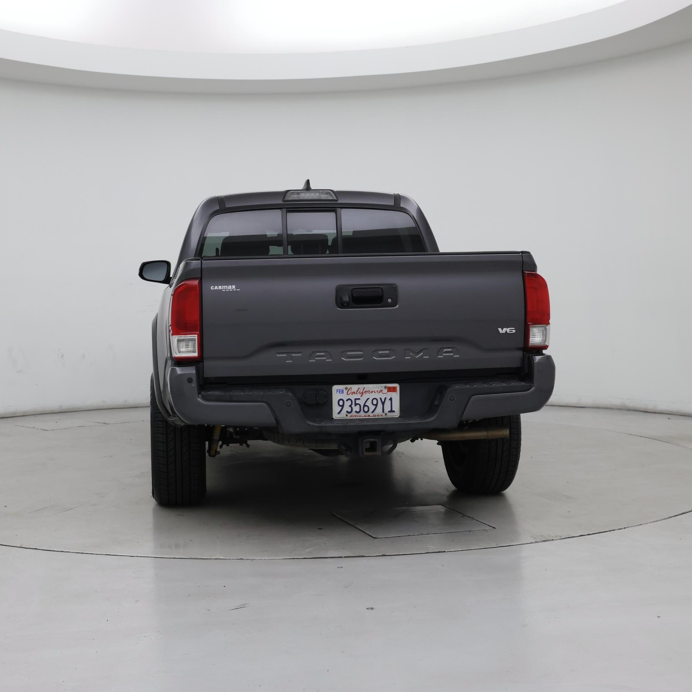 Thumbnail: 2016 Toyota Tacoma - 6