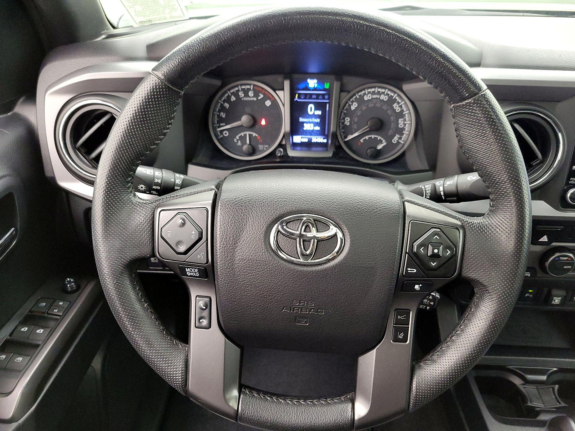 Thumbnail: 2021 Toyota Tacoma - 10