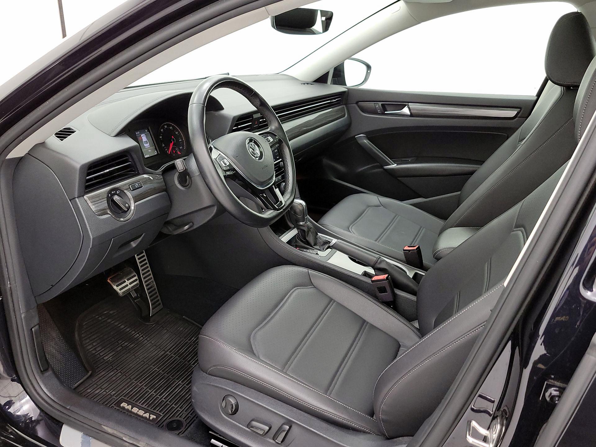 Thumbnail: 2020 Volkswagen Passat - 11