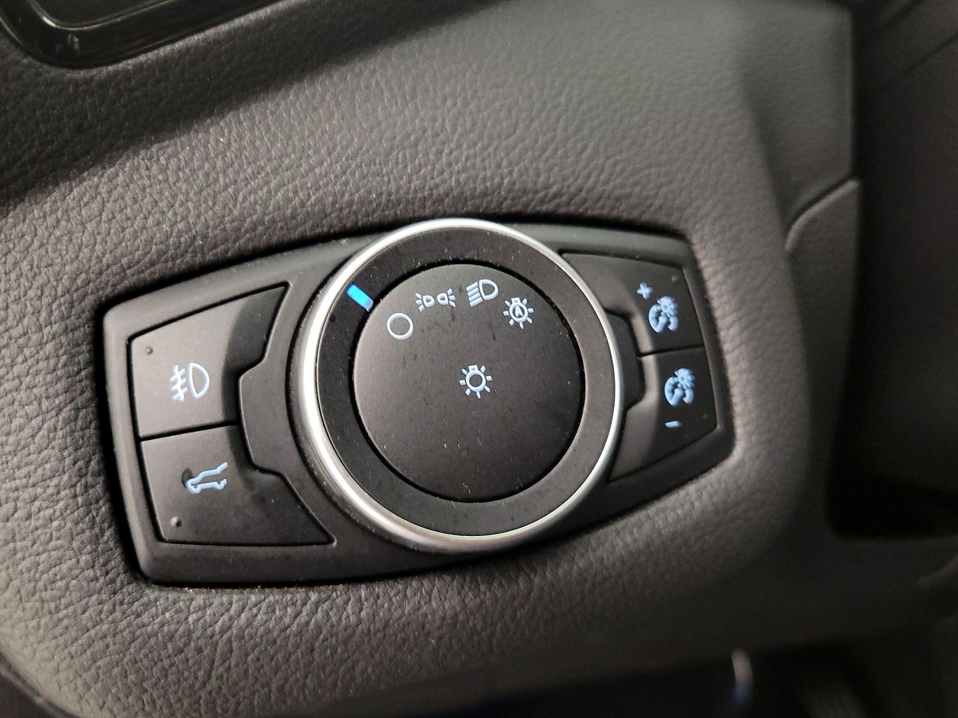 Thumbnail: 2017 Ford Escape - 13