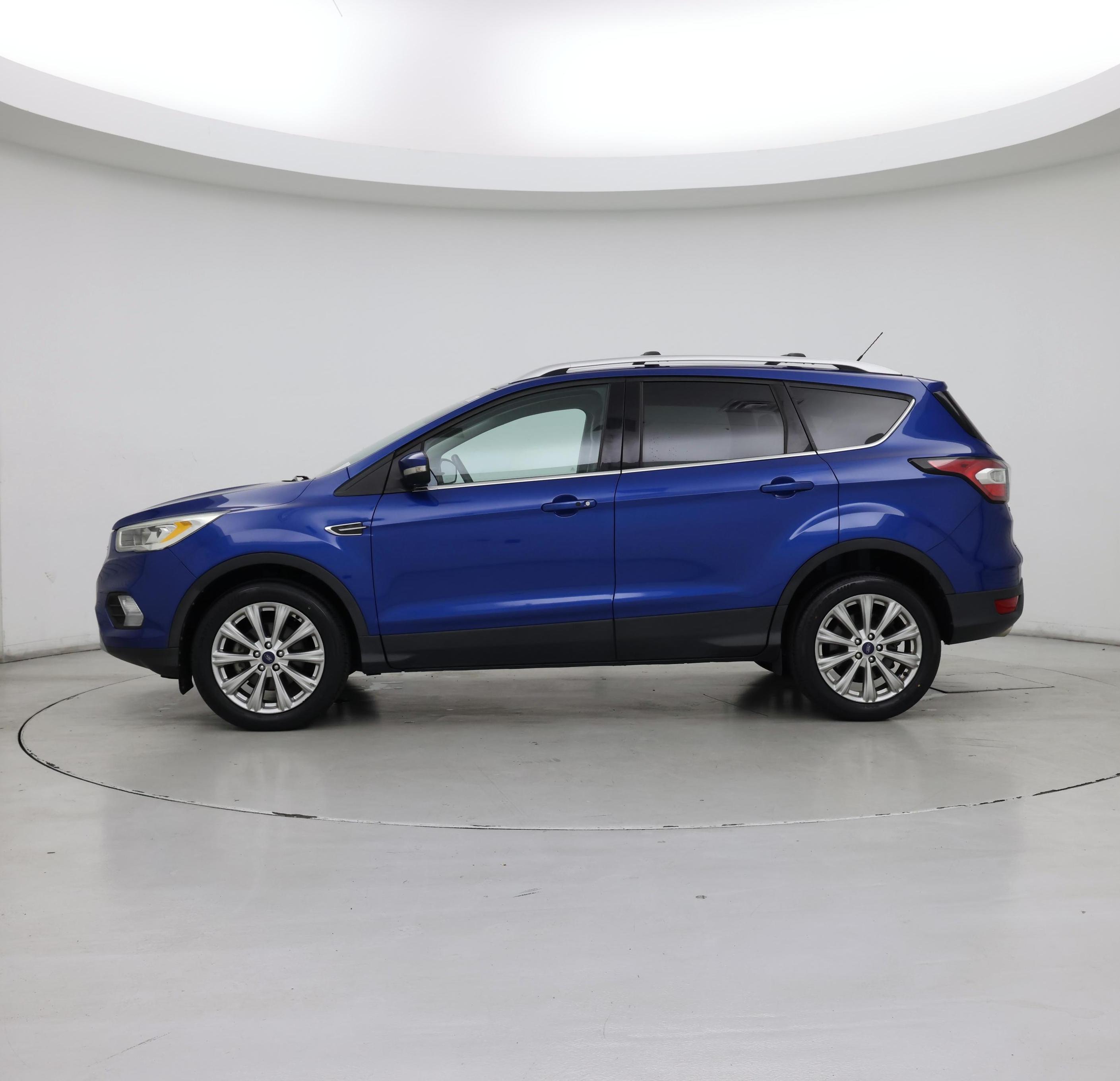 Thumbnail: 2017 Ford Escape - 3