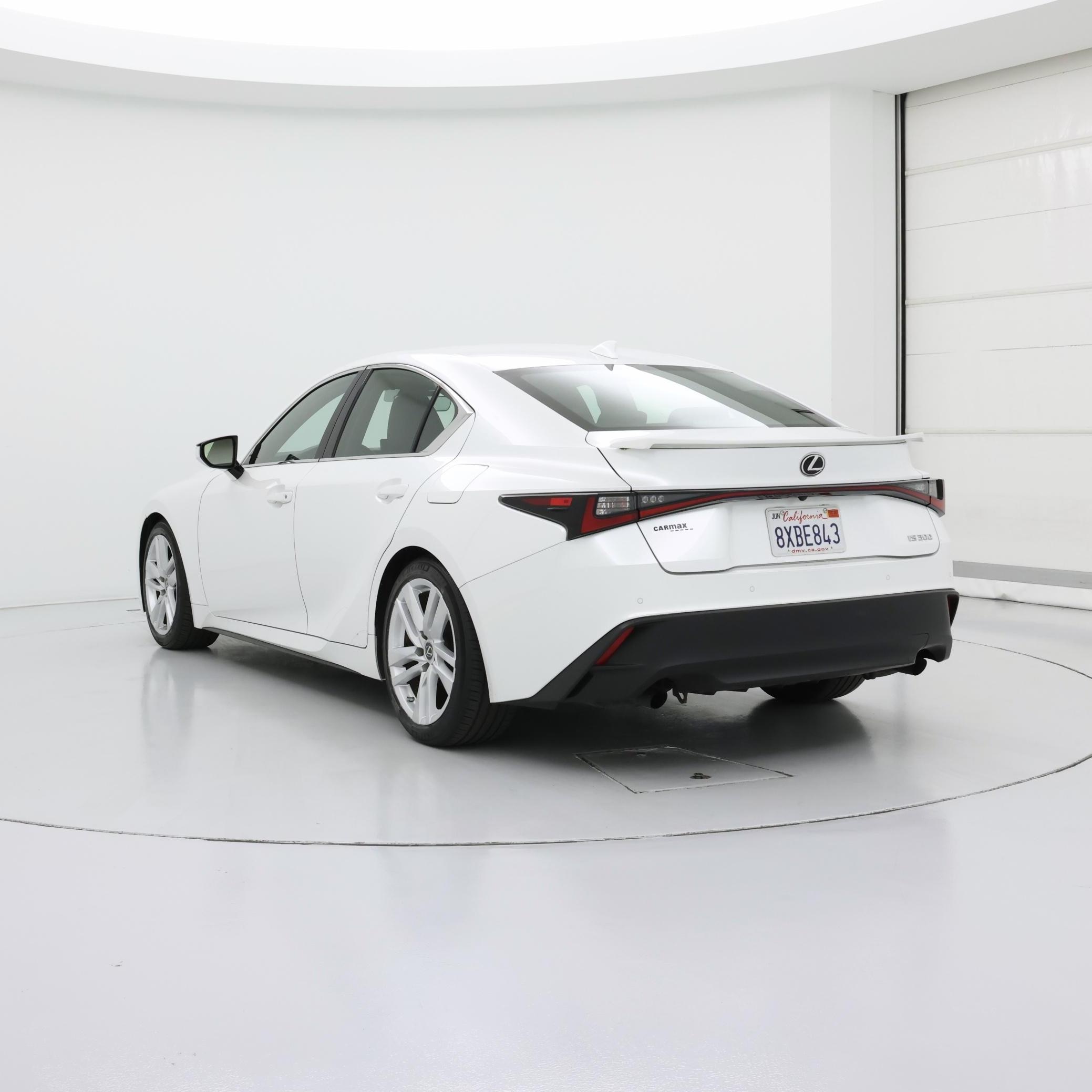 Thumbnail: 2021 Lexus IS - 2