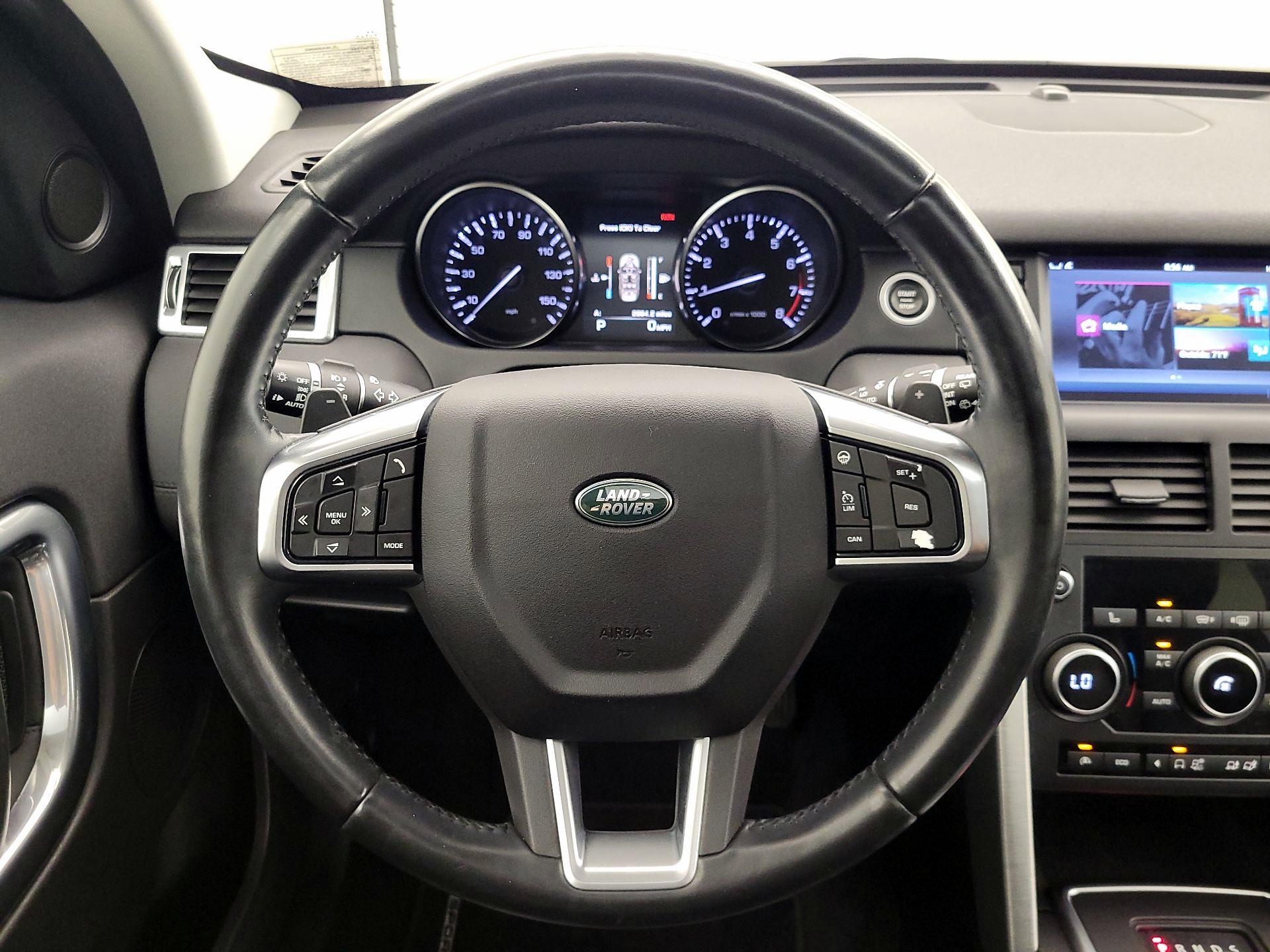 Thumbnail: 2016 Land Rover Discovery Sport - 10