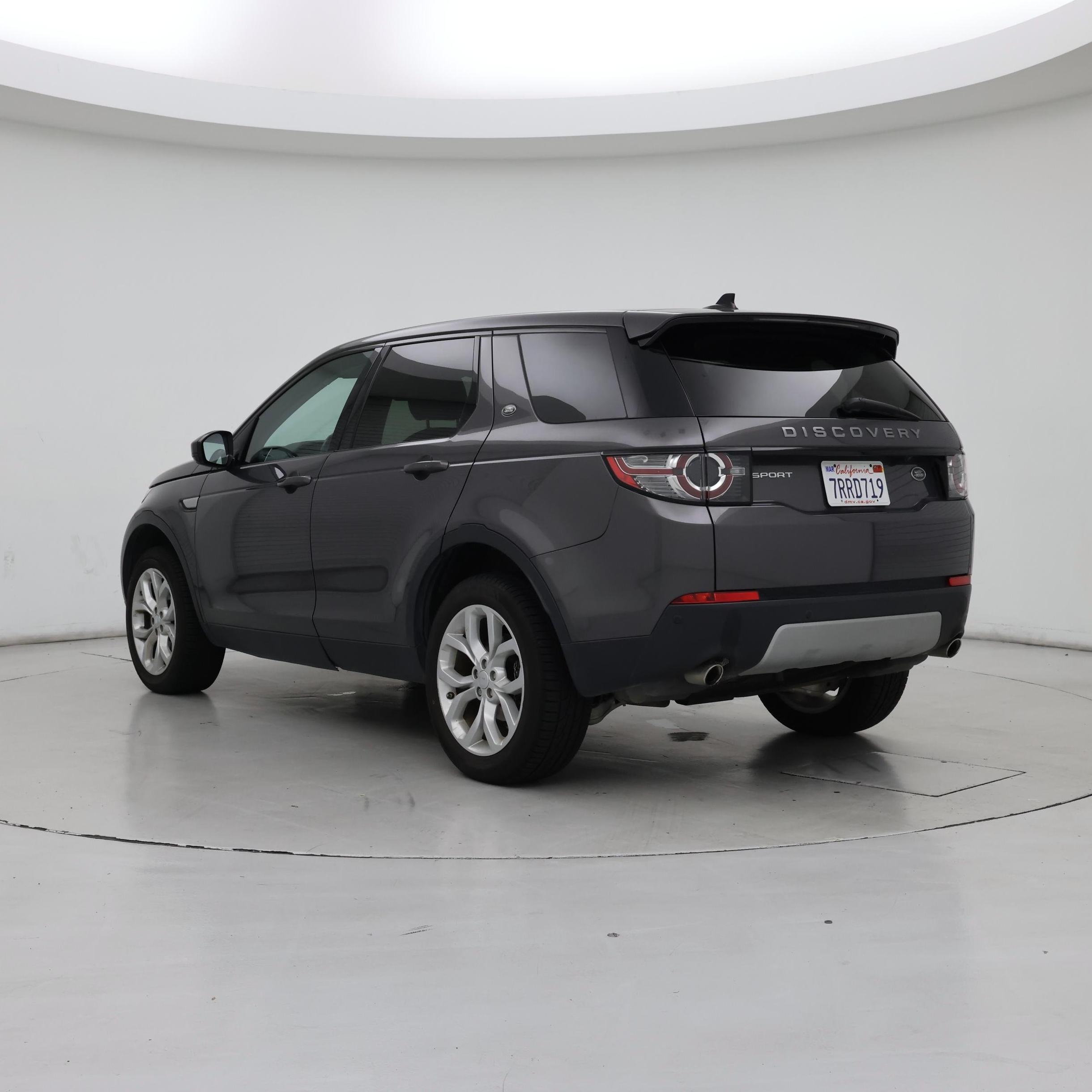 Thumbnail: 2016 Land Rover Discovery Sport - 2
