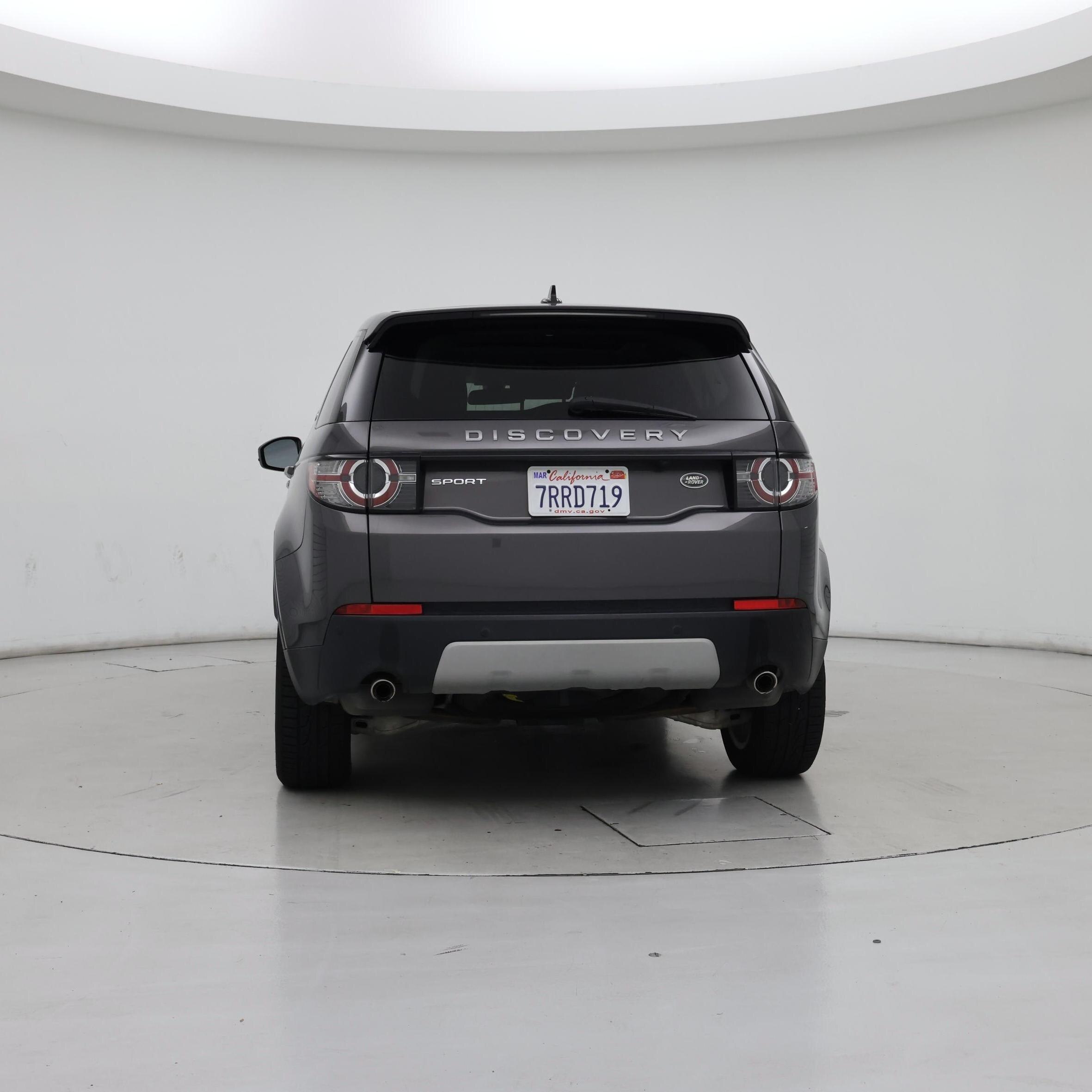 Thumbnail: 2016 Land Rover Discovery Sport - 6