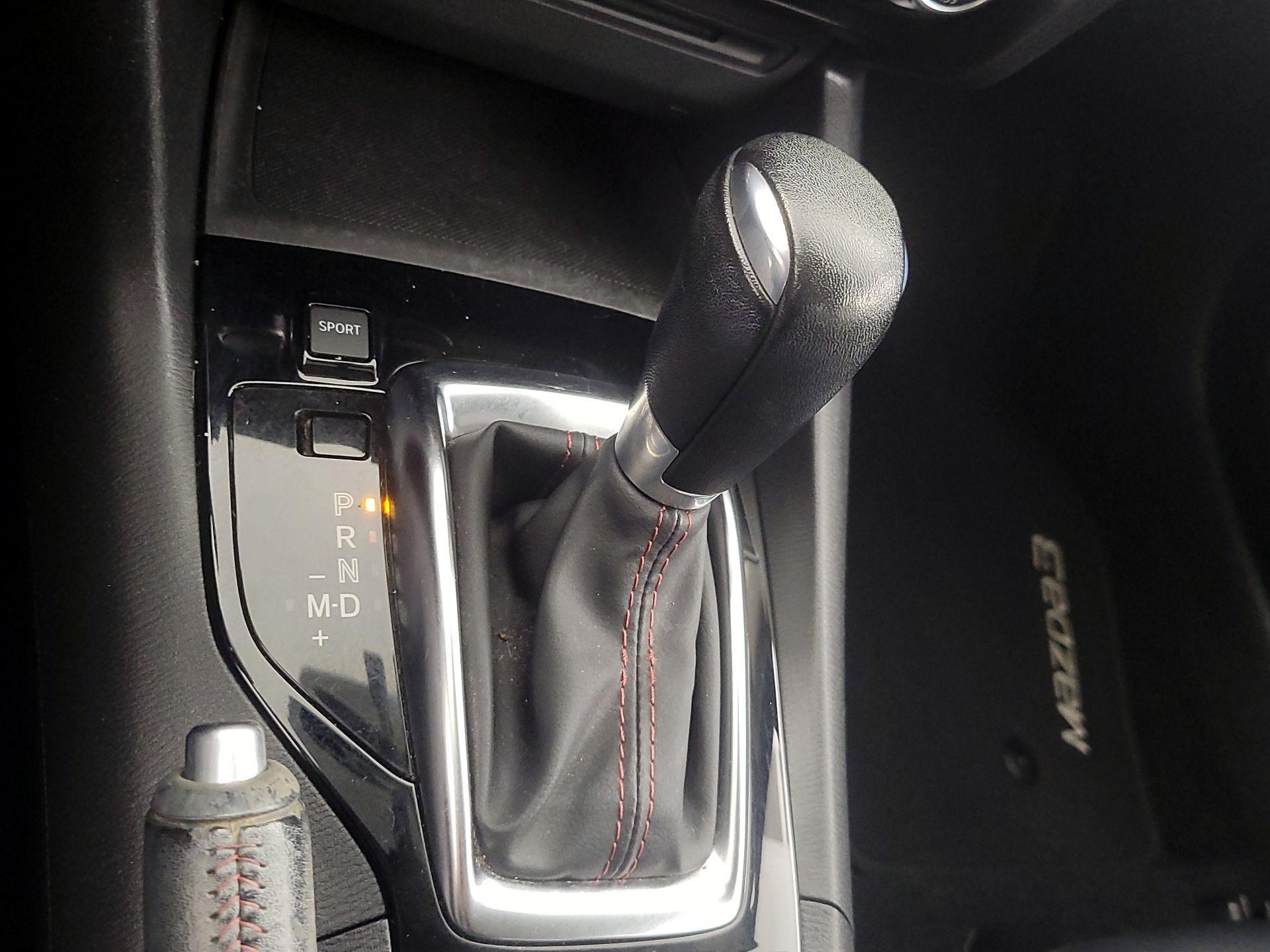 Thumbnail: 2016 Mazda Mazda3 - 17