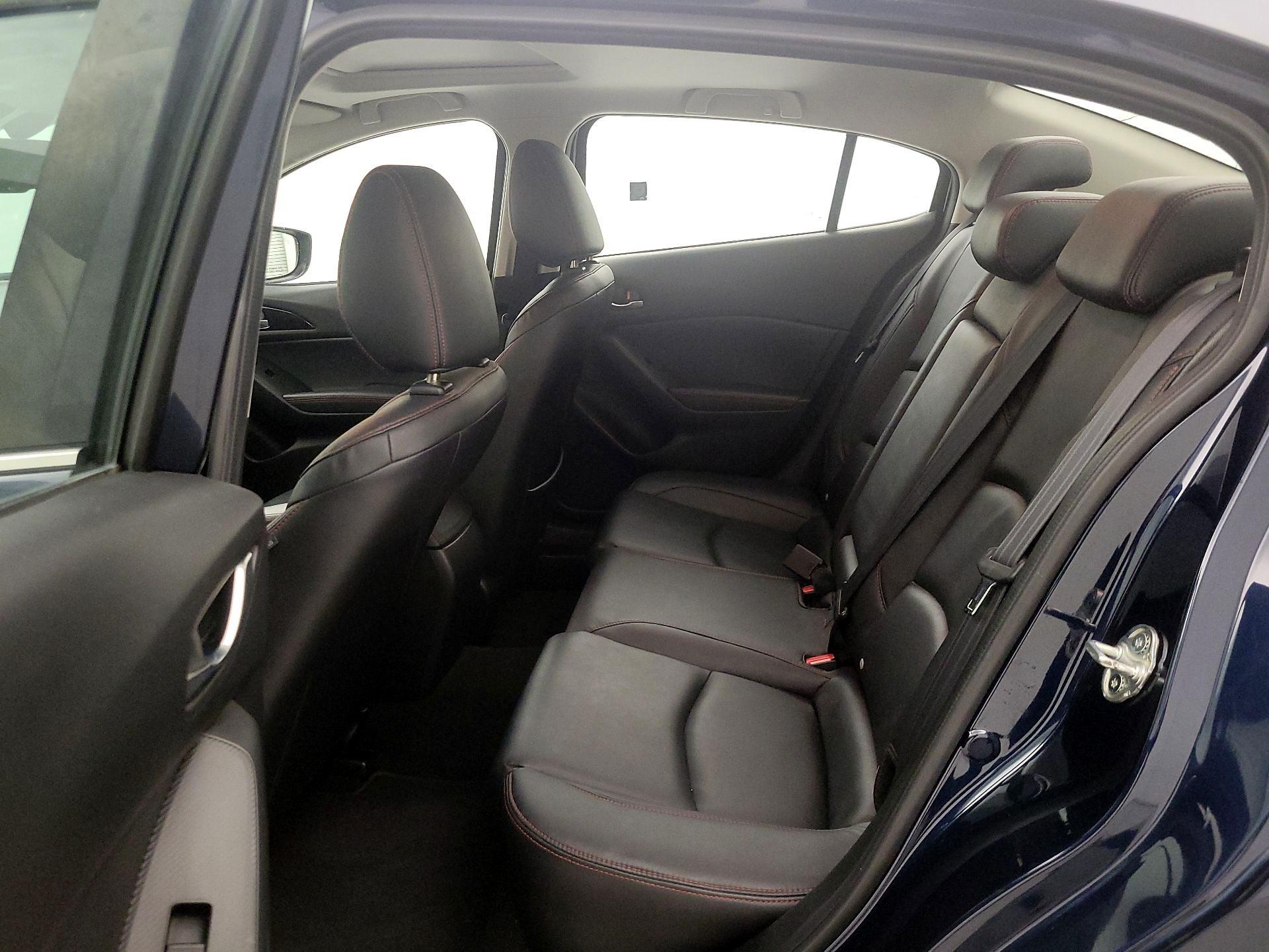 Thumbnail: 2016 Mazda Mazda3 - 19