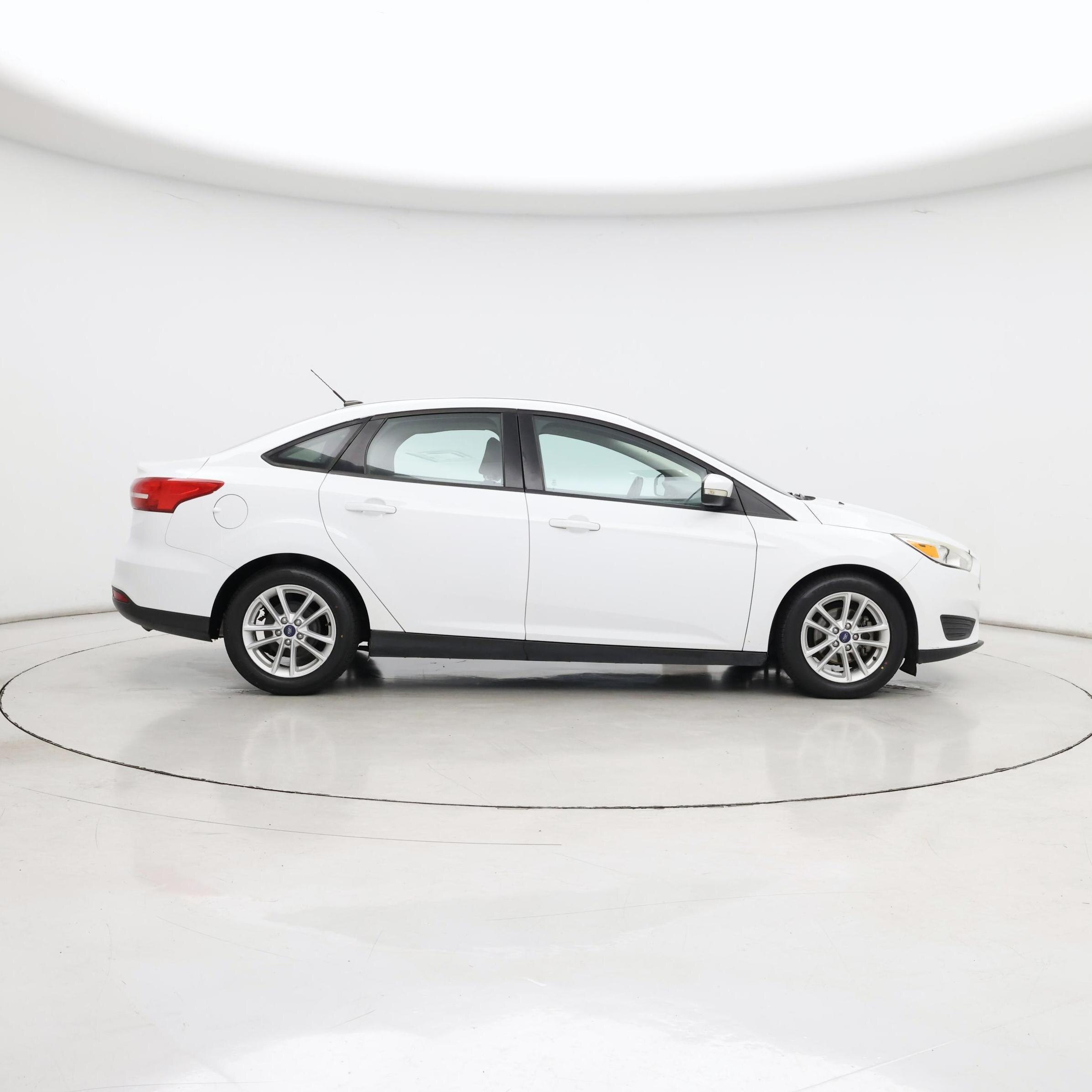 Thumbnail: 2017 Ford Focus - 7