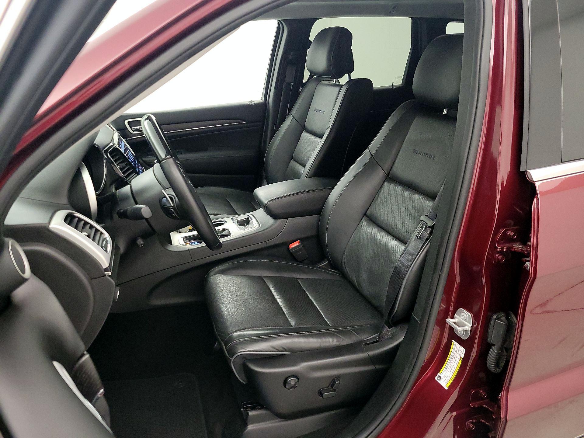 Thumbnail: 2019 Jeep Grand Cherokee - 11