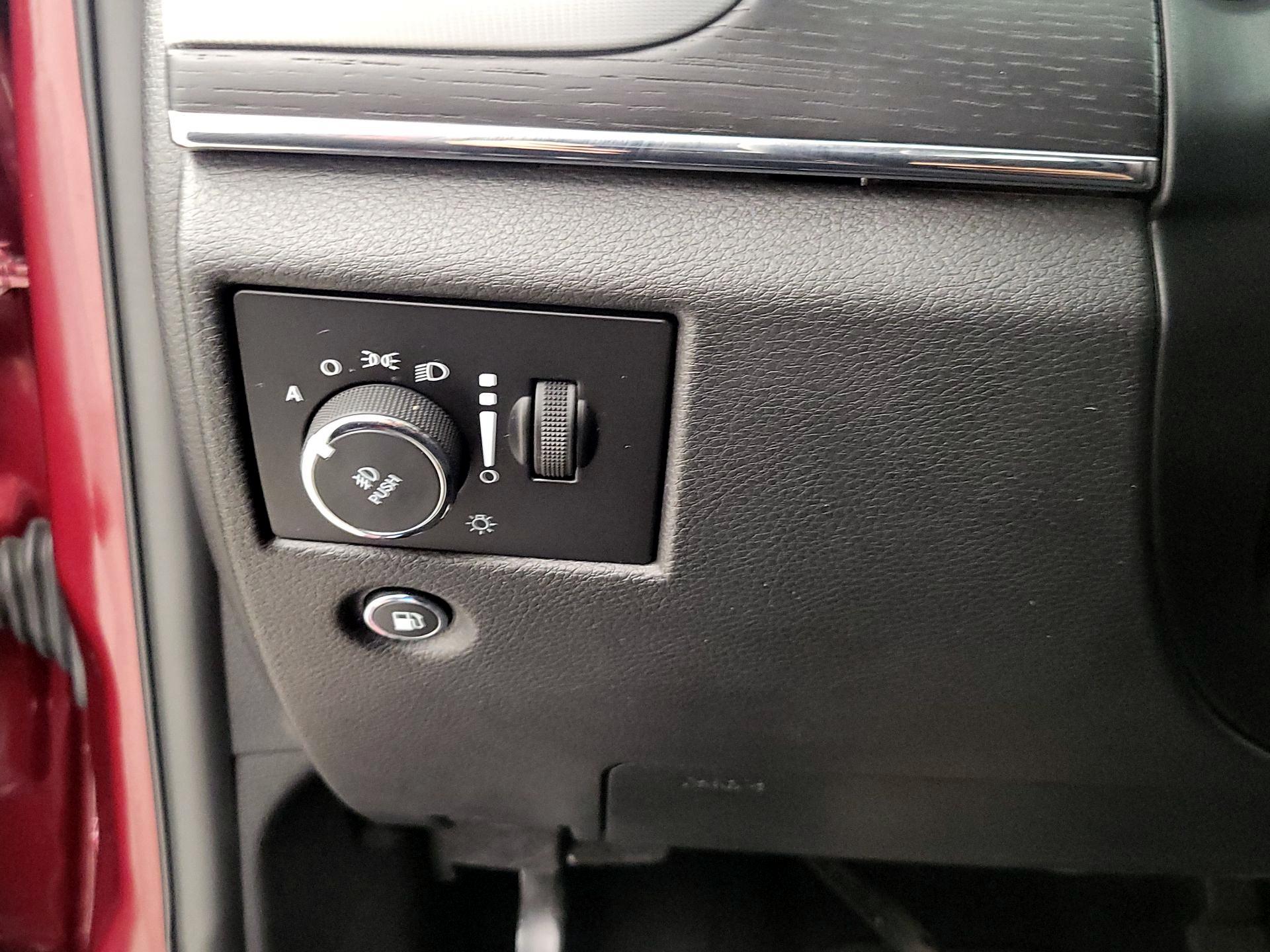 Thumbnail: 2019 Jeep Grand Cherokee - 13