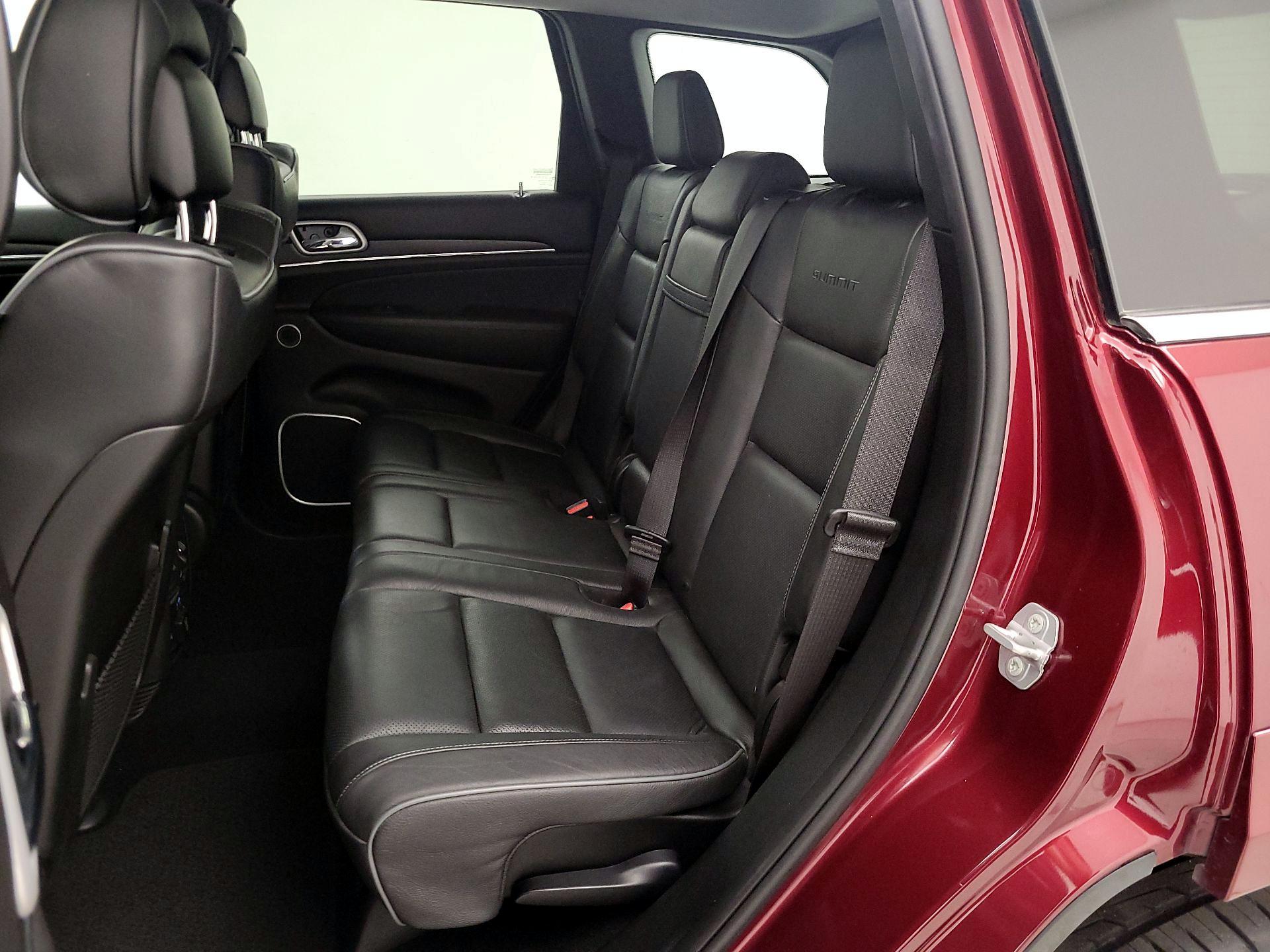 Thumbnail: 2019 Jeep Grand Cherokee - 19
