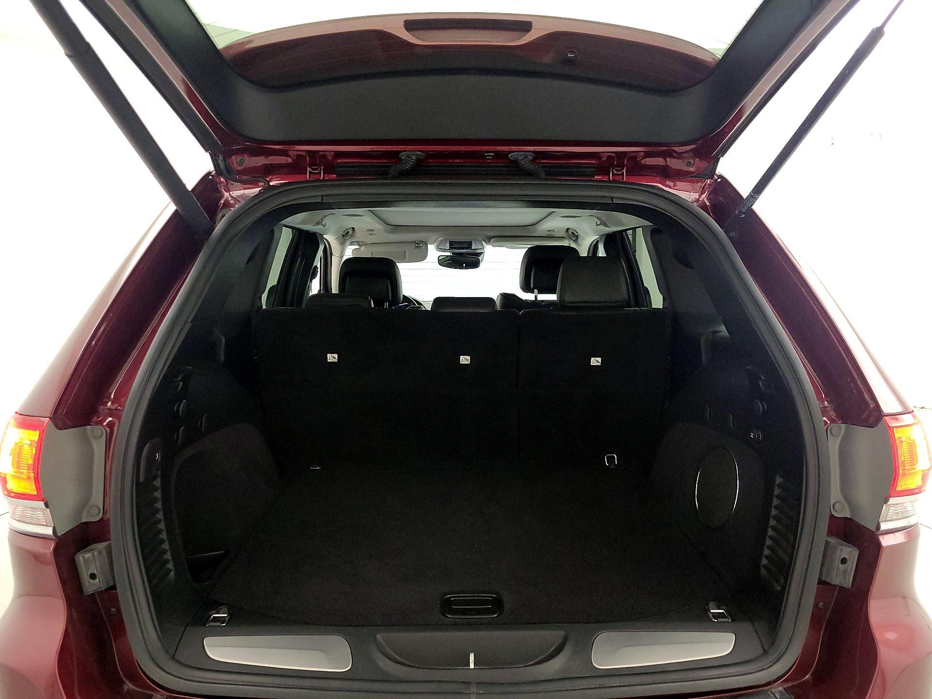 Thumbnail: 2019 Jeep Grand Cherokee - 20