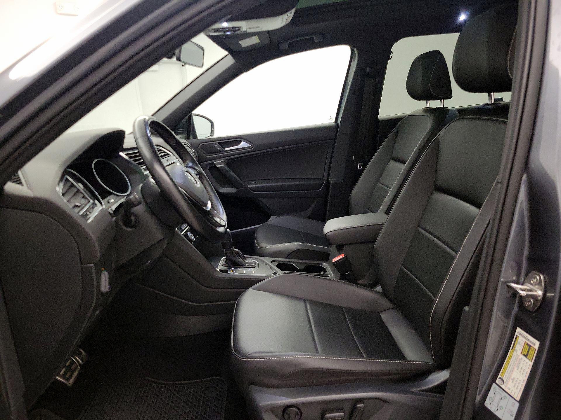 Thumbnail: 2021 Volkswagen Tiguan - 11