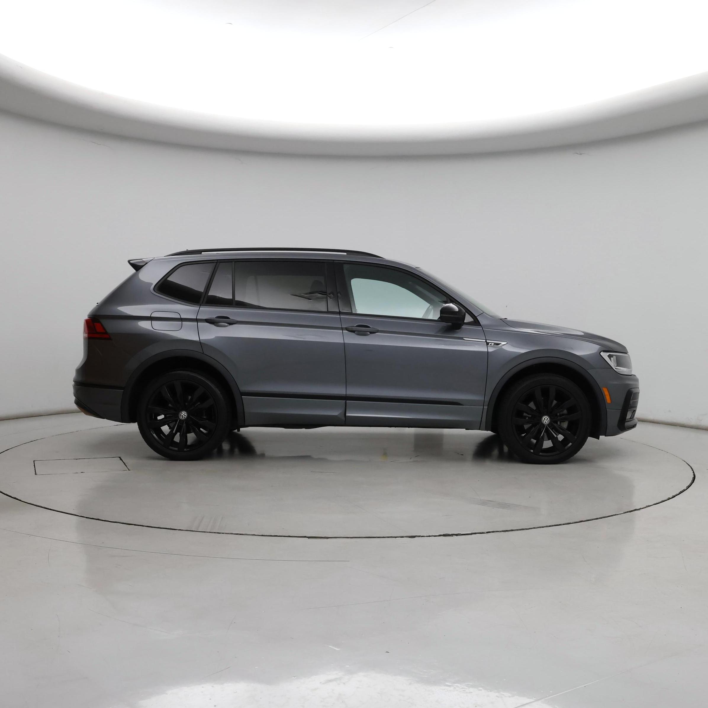 Thumbnail: 2021 Volkswagen Tiguan - 7