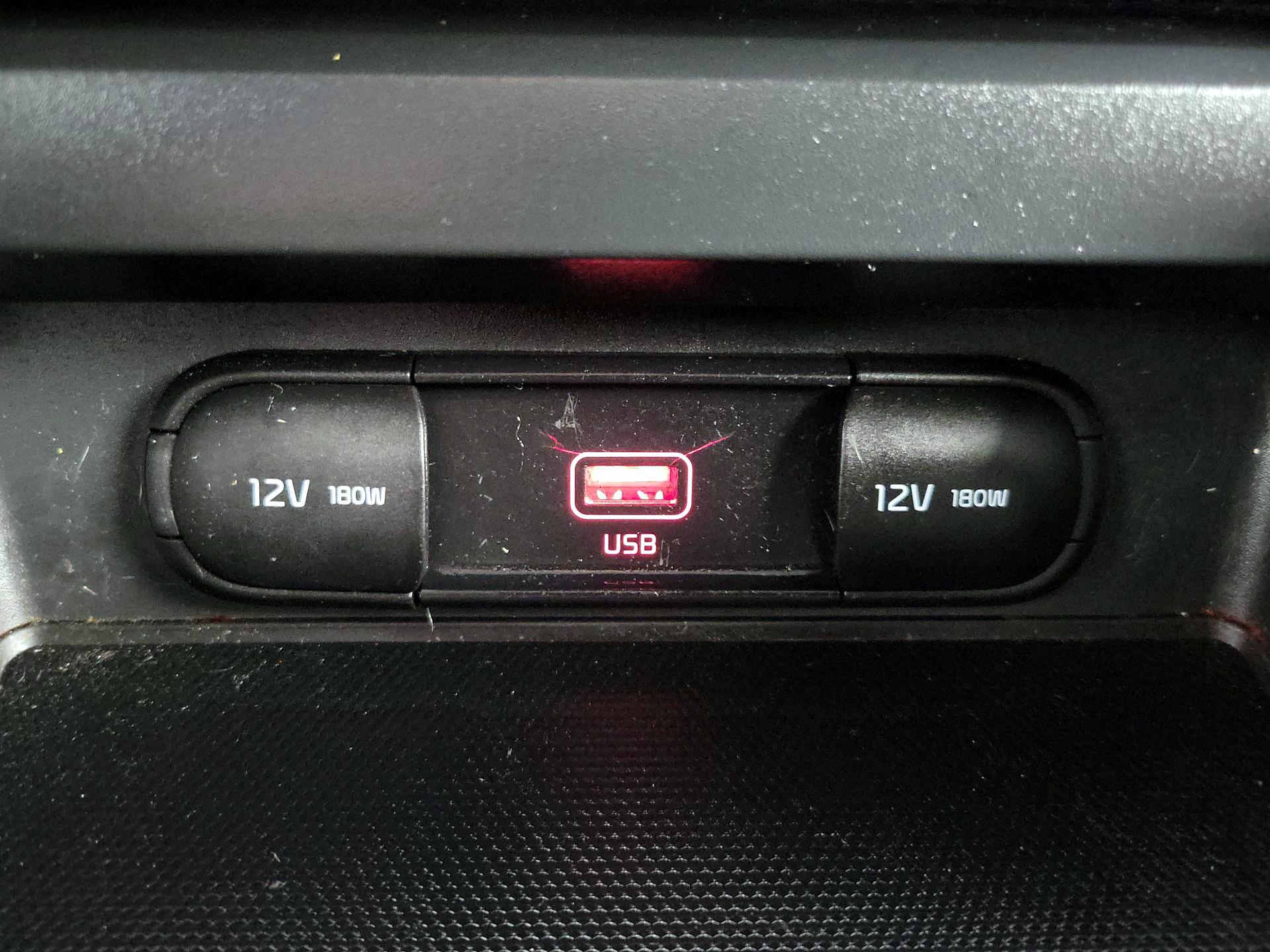 Thumbnail: 2020 Kia Soul - 18