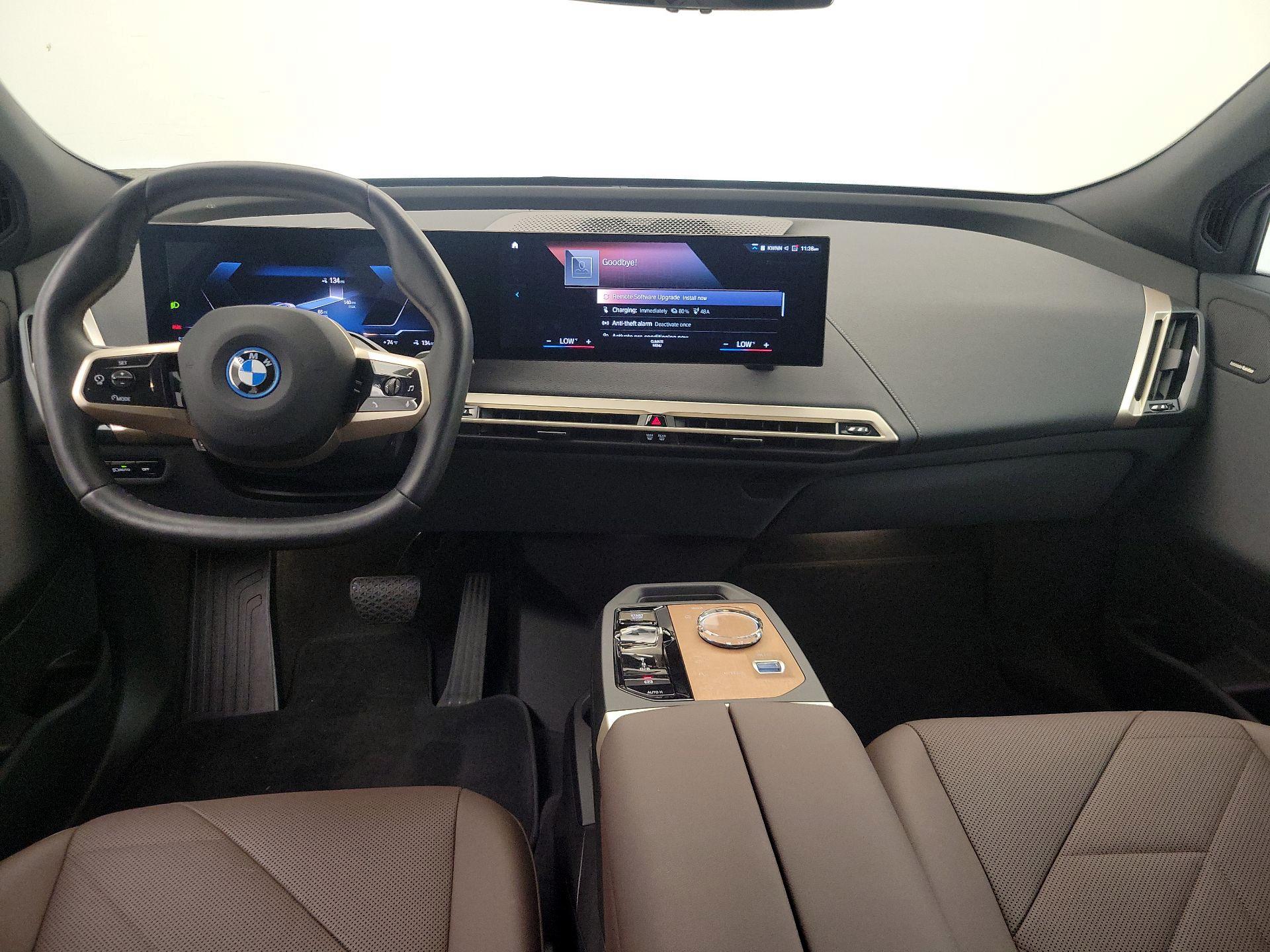 Thumbnail: 2023 BMW iX - 9