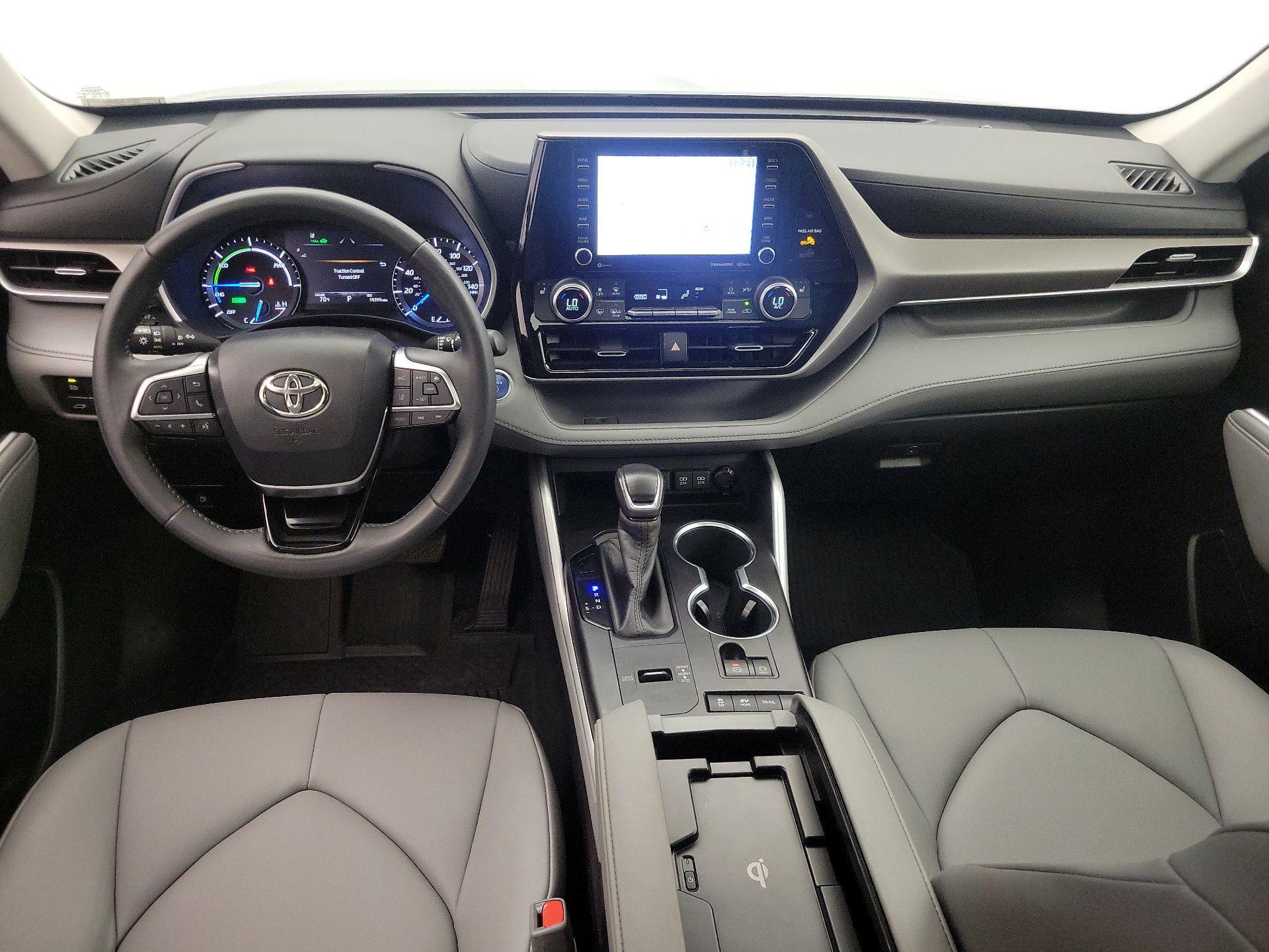Thumbnail: 2020 Toyota Highlander - 9