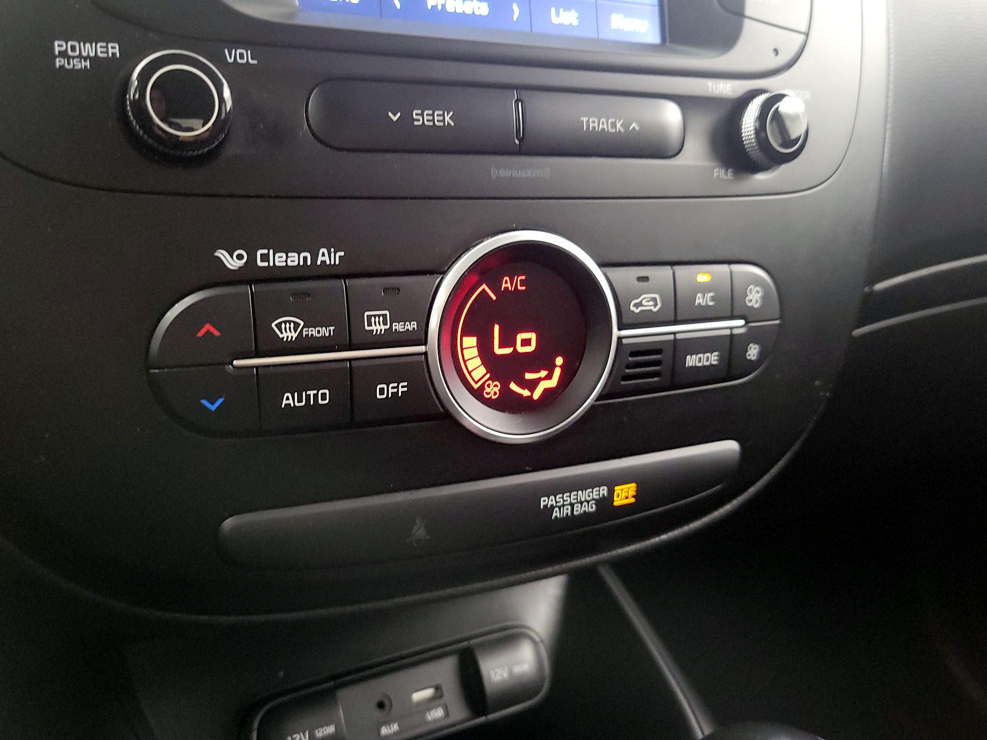 Thumbnail: 2017 Kia Soul - 16