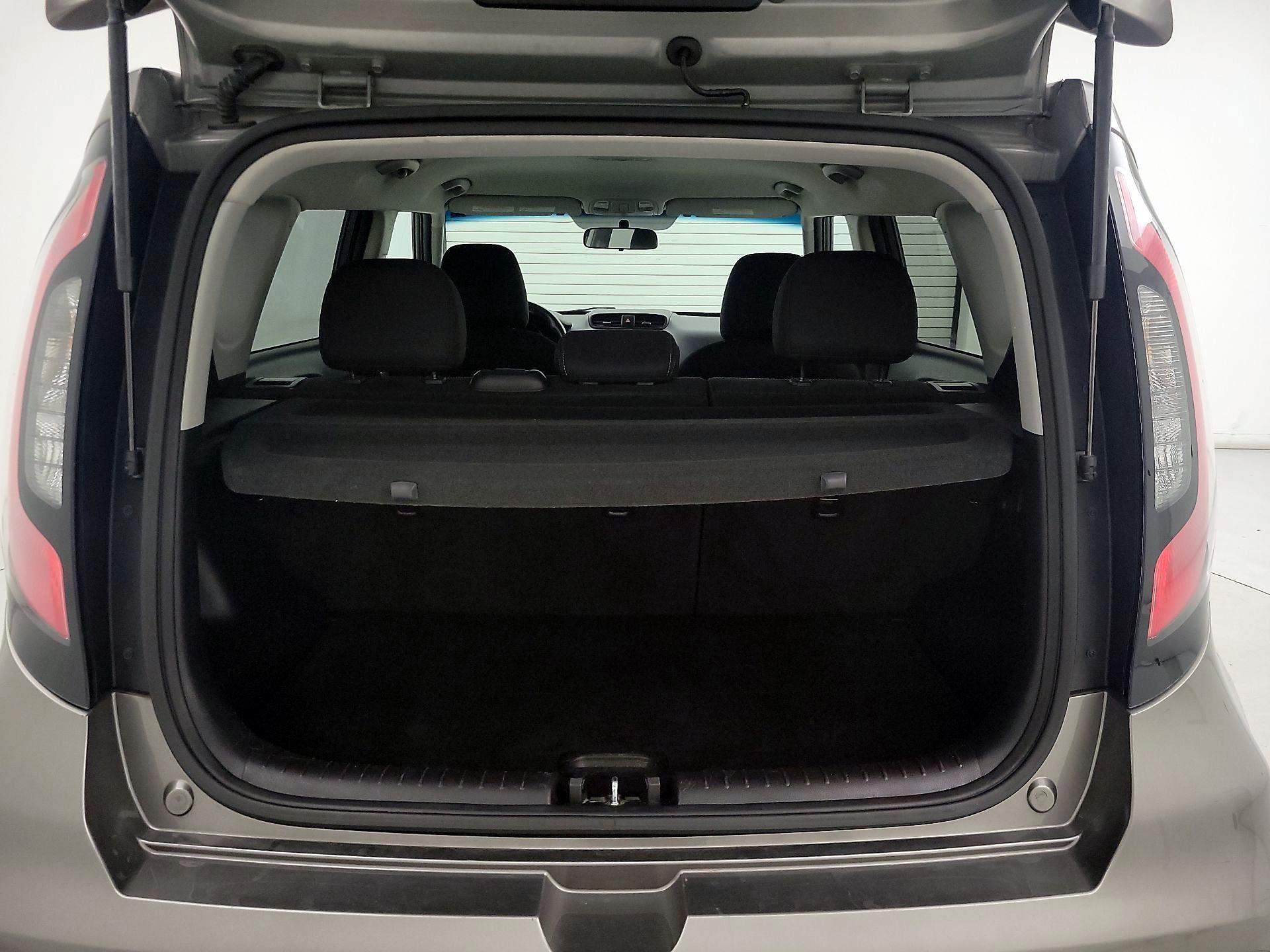 Thumbnail: 2017 Kia Soul - 20