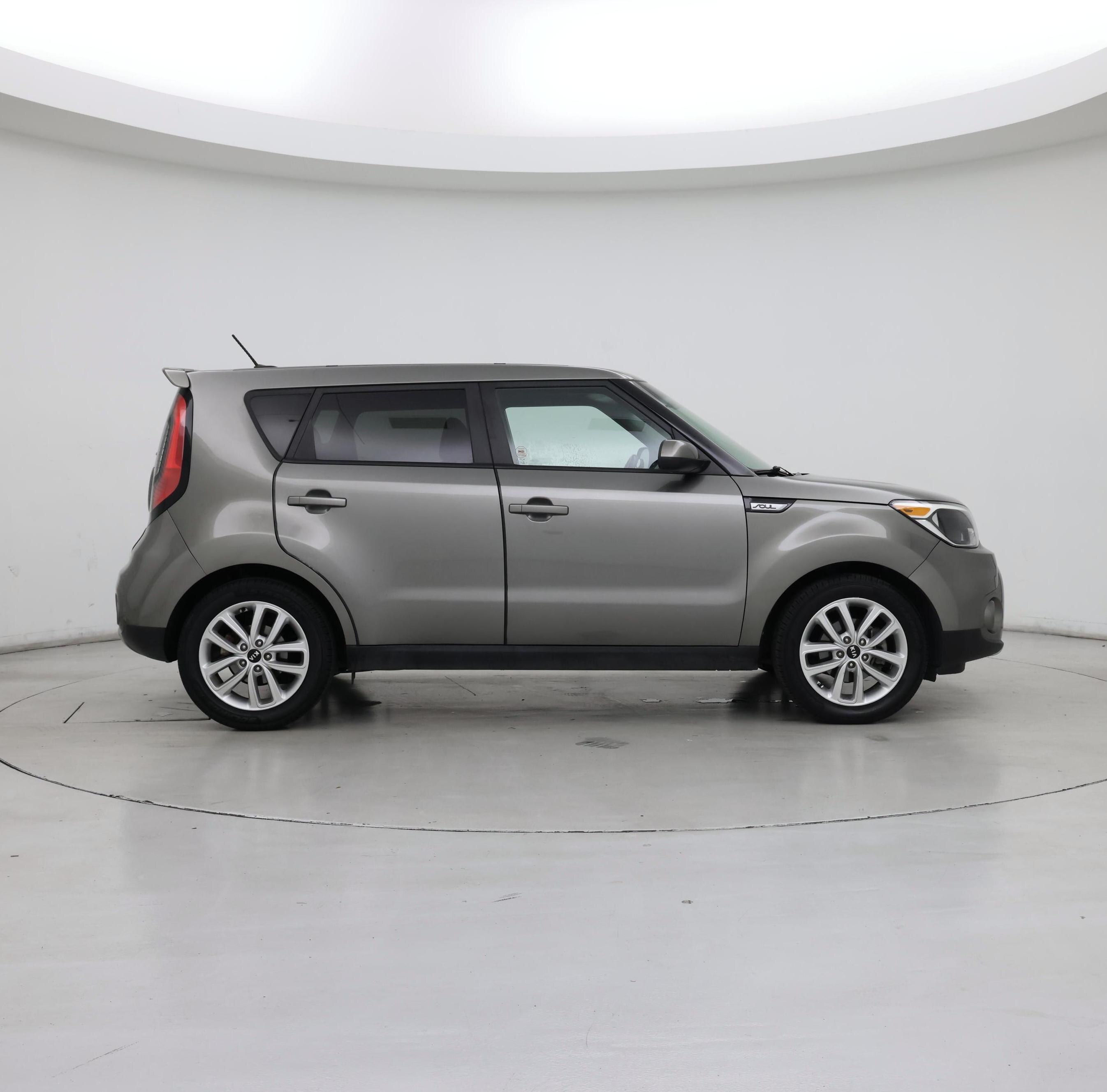 Thumbnail: 2017 Kia Soul - 7
