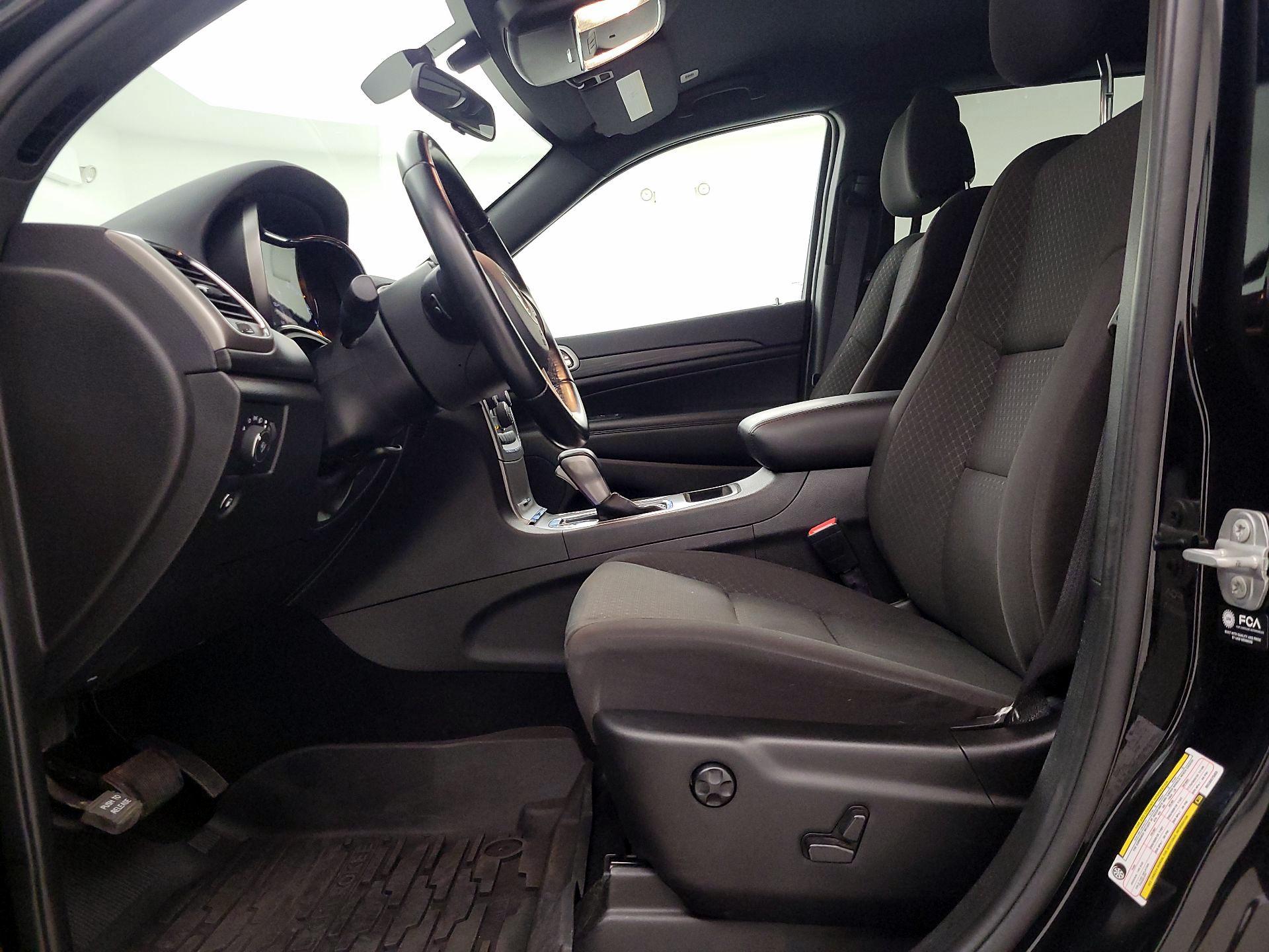Thumbnail: 2021 Jeep Grand Cherokee - 11