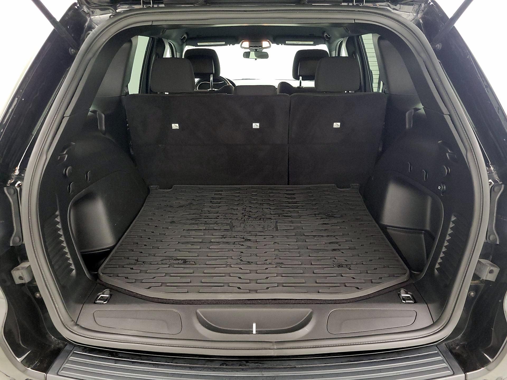 Thumbnail: 2021 Jeep Grand Cherokee - 20