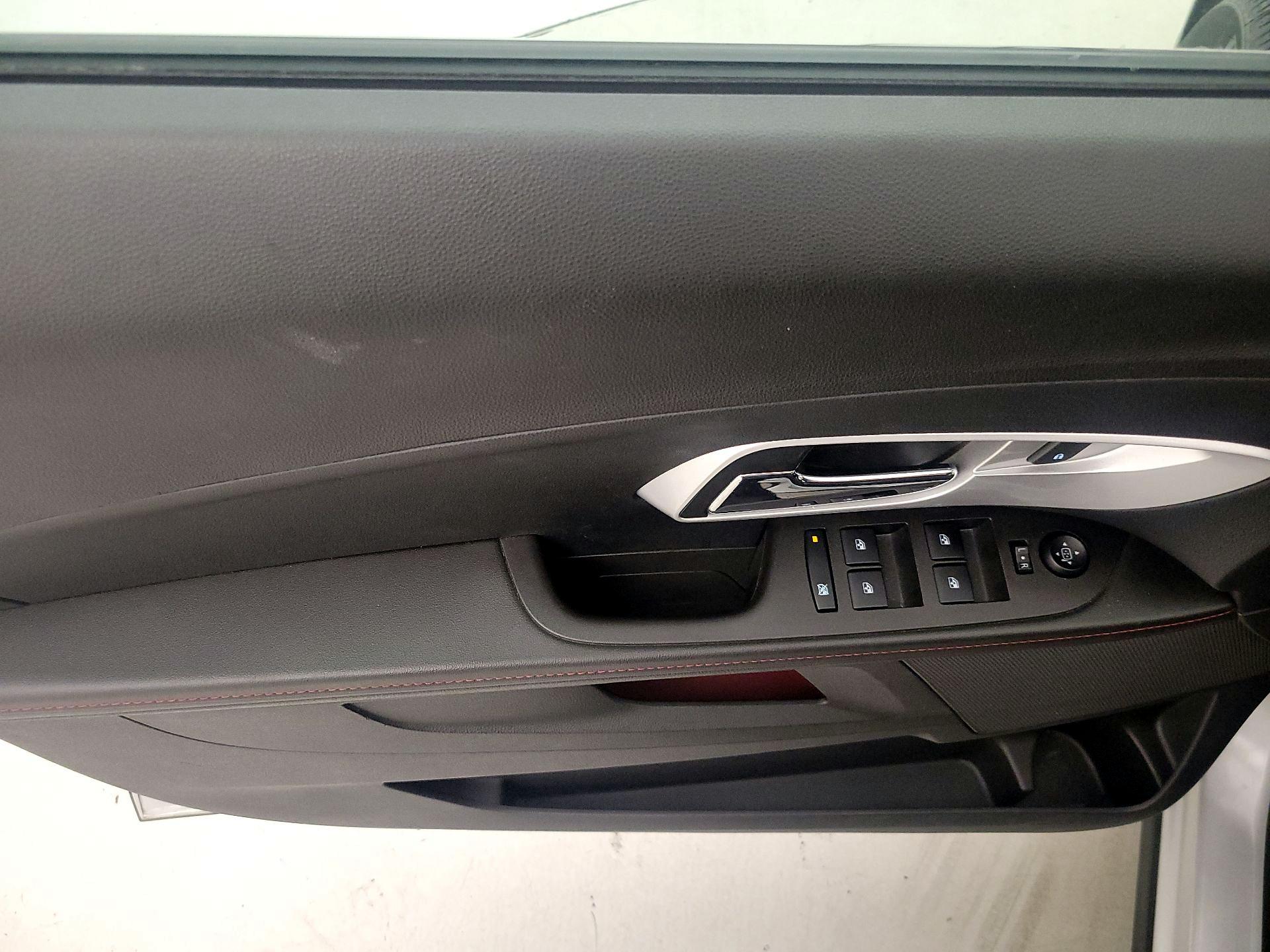 Thumbnail: 2015 Chevrolet Equinox - 12
