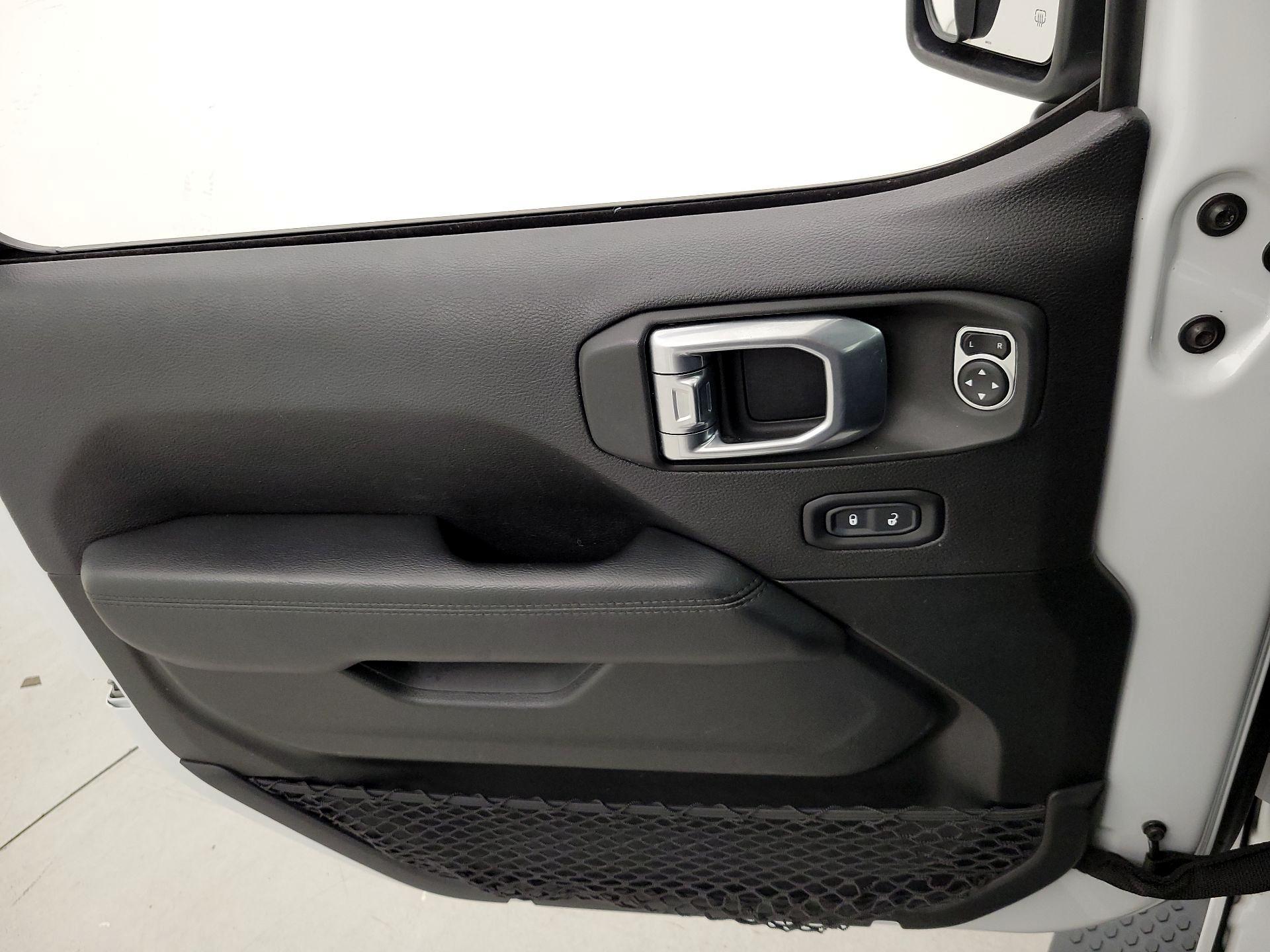 Thumbnail: 2020 Jeep Wrangler - 12