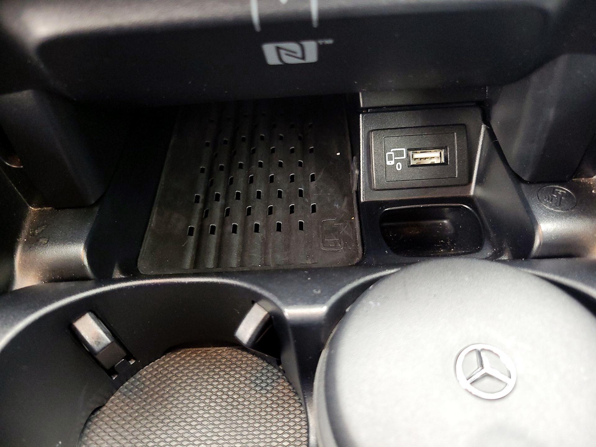 Thumbnail: 2019 Mercedes-Benz E-Class - 19