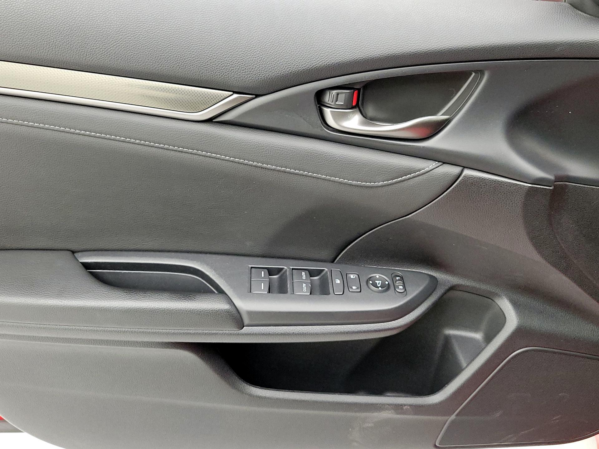 Thumbnail: 2018 Honda Civic - 12