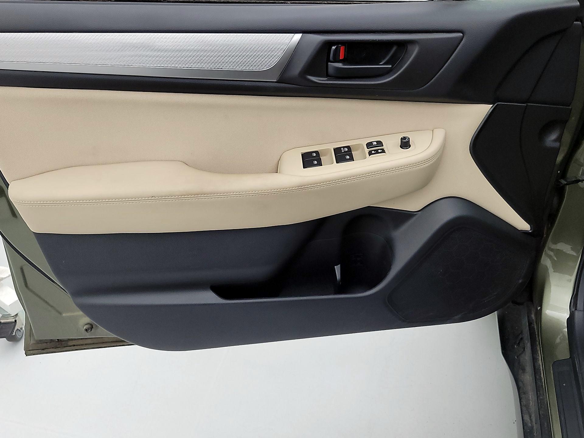 Thumbnail: 2017 Subaru Outback - 12
