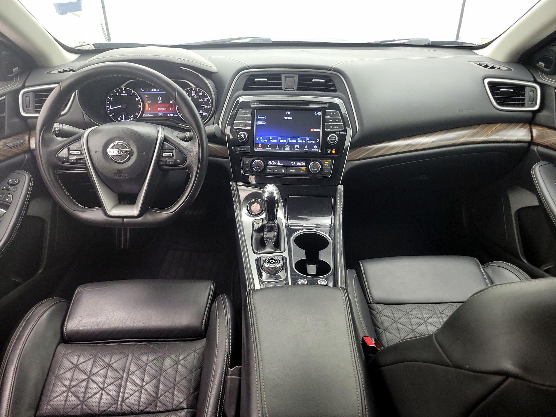 Thumbnail: 2017 Nissan Maxima - 9