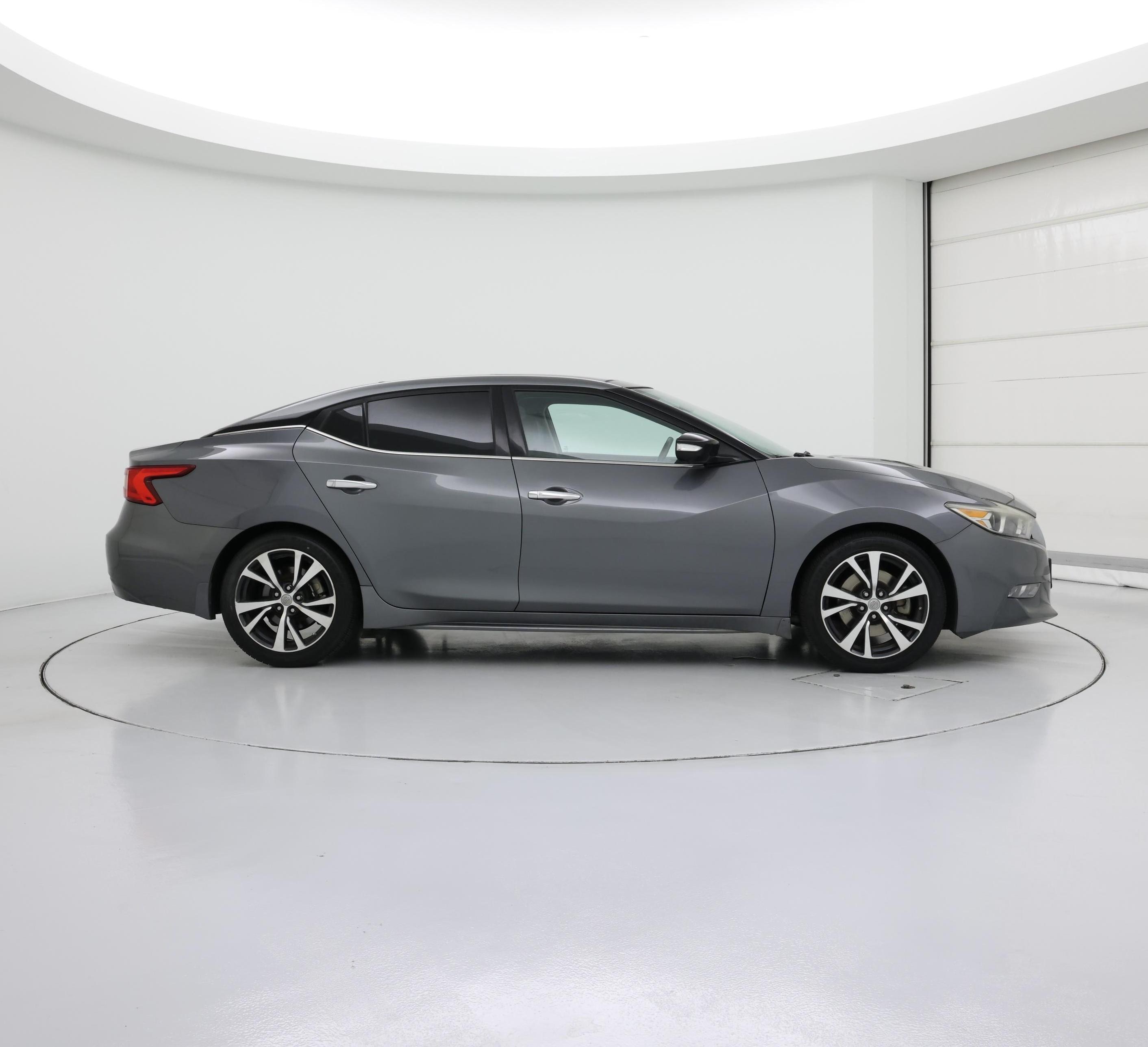 Thumbnail: 2017 Nissan Maxima - 7