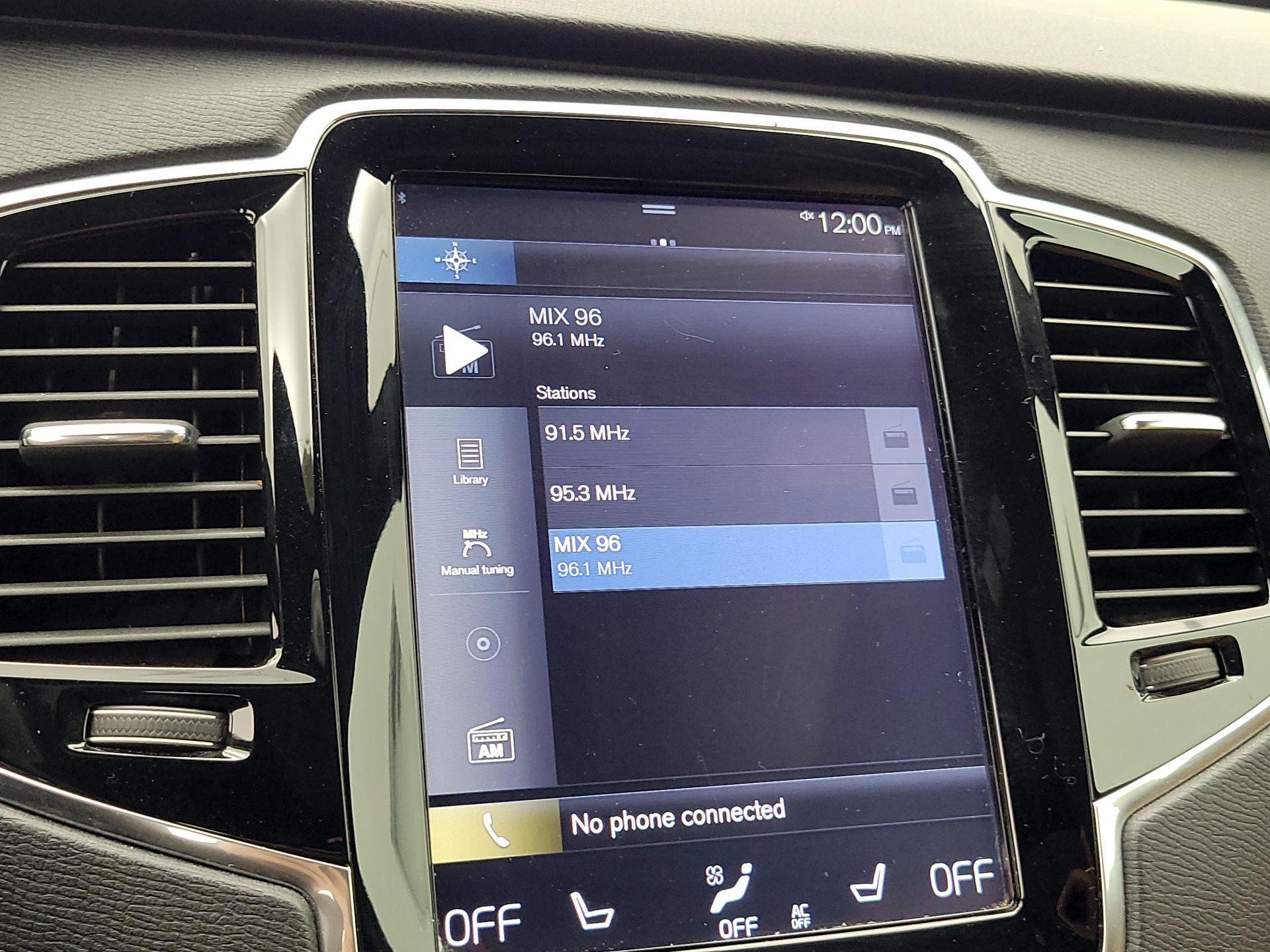 Thumbnail: 2017 Volvo XC90 - 16