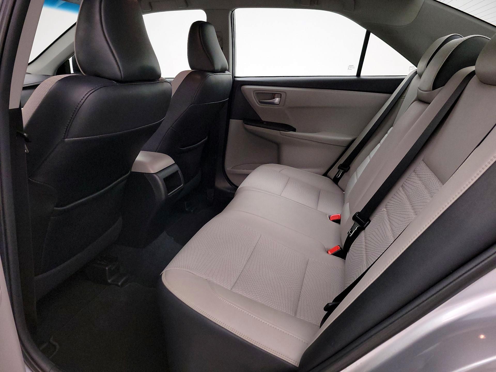Thumbnail: 2016 Toyota Camry - 19