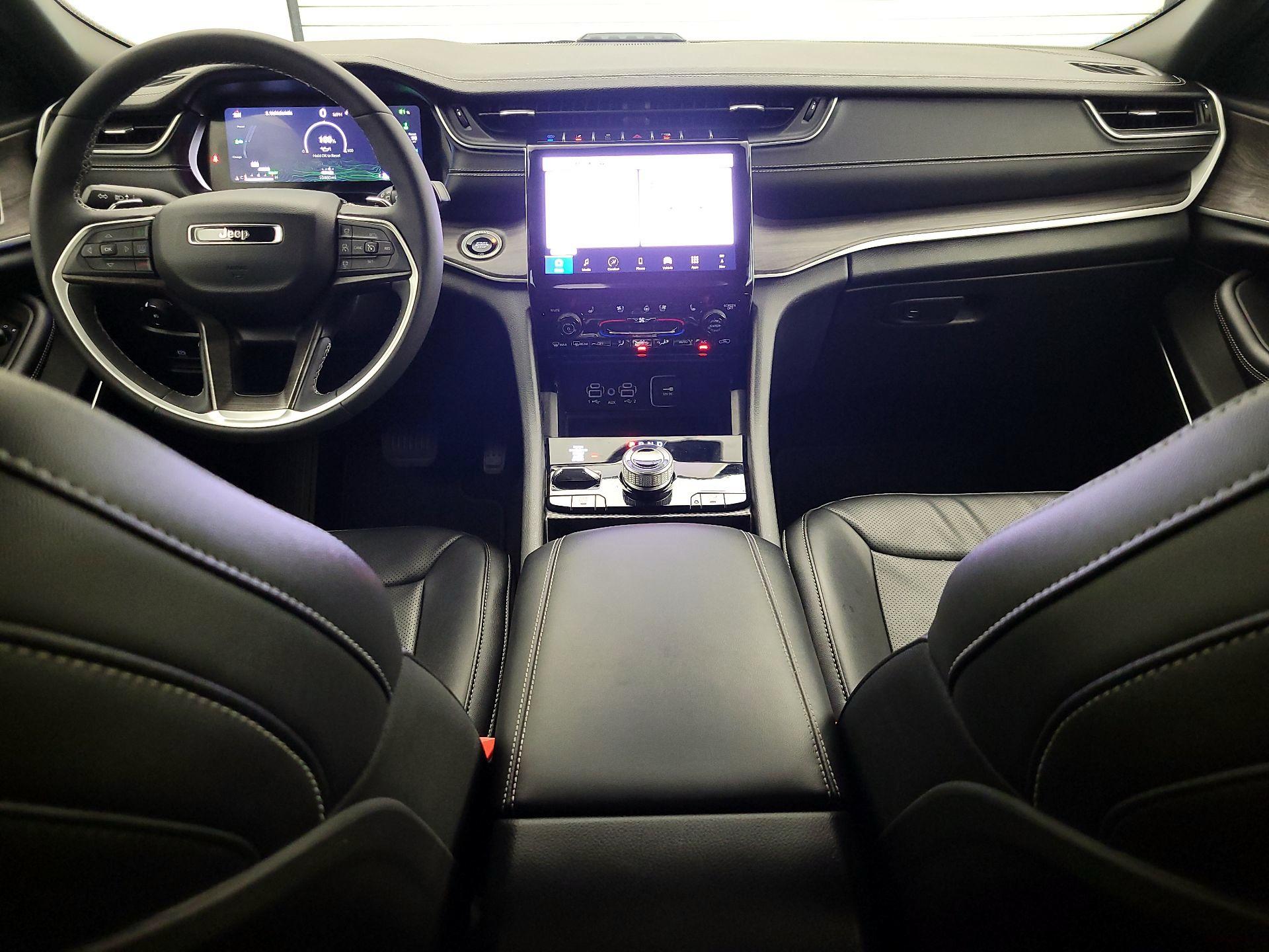 Thumbnail: 2024 Jeep Grand Cherokee - 9