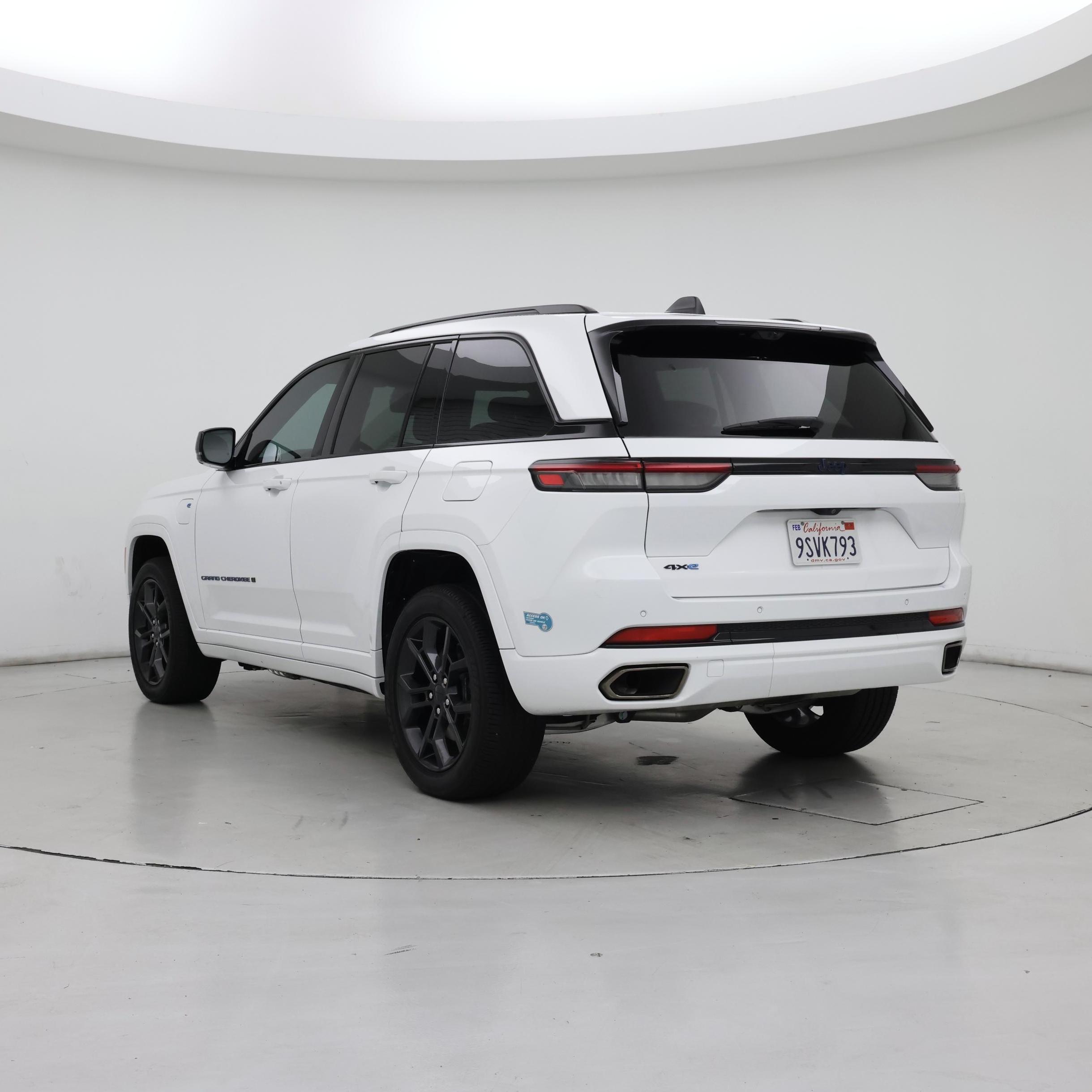 Thumbnail: 2024 Jeep Grand Cherokee - 2