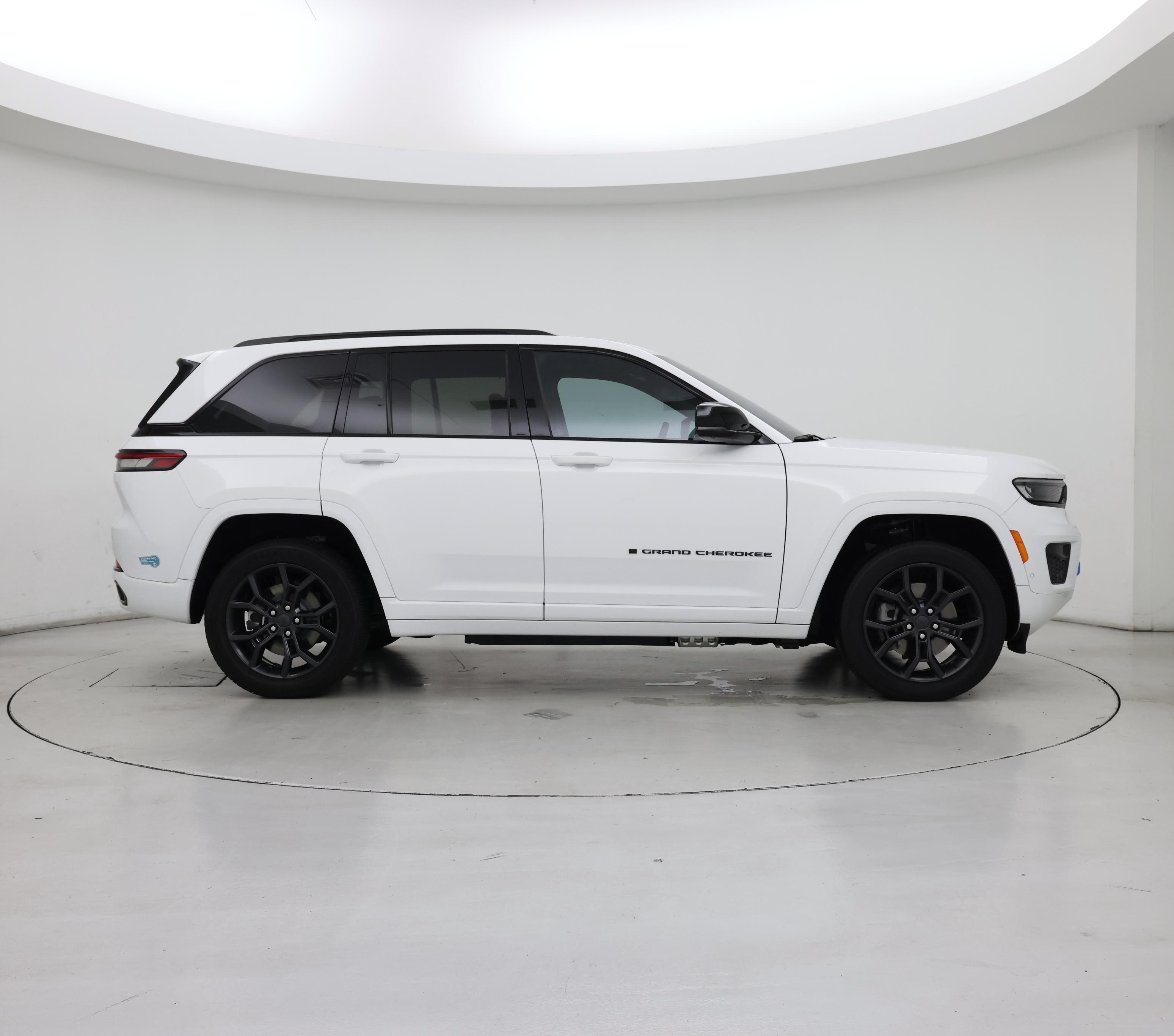 Thumbnail: 2024 Jeep Grand Cherokee - 7